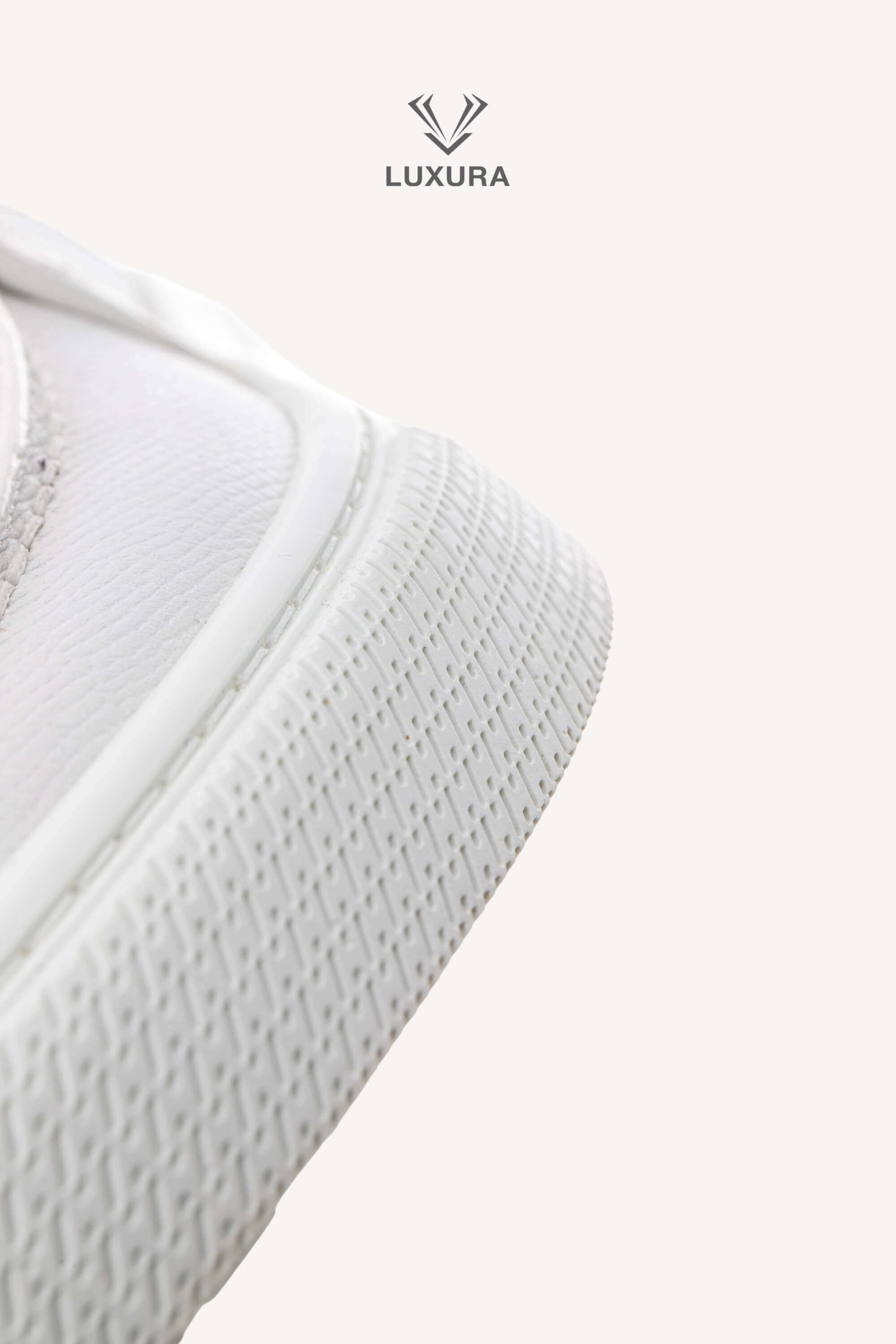 <span style="font-size: 10px;letter-spacing: .15em">HARD TO FIND</span><br> <strong>HERMES</strong><br> <div style="margin-top:10px;font-size:16px">Game Slip On Sneaker White 39.5</div><br> - Image 24