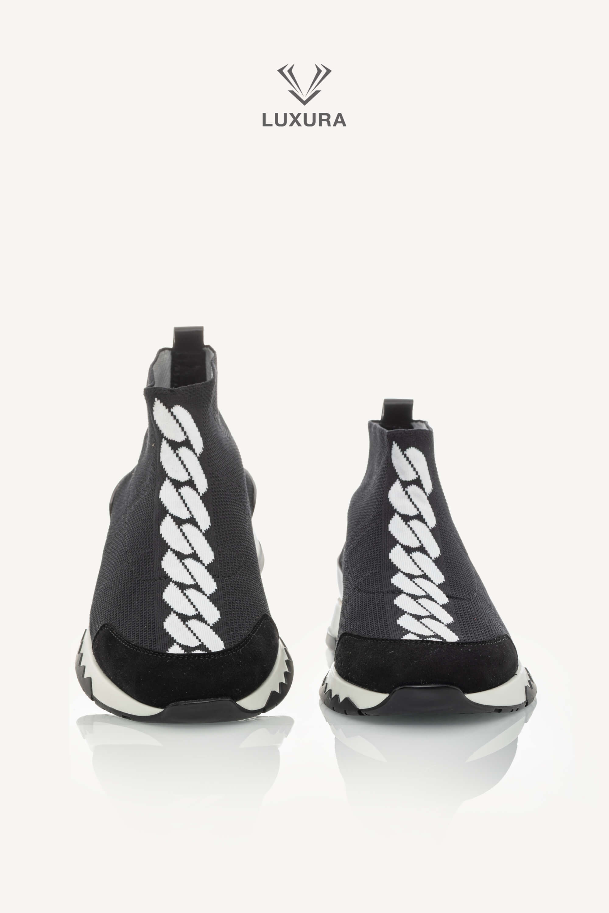 <span style="font-size: 10px;letter-spacing: .15em">BEST DEAL</span><br> <strong>HERMES</strong><br> <div style="margin-top:10px;font-size:16px">Volo Sneakers Black-White 36.5</div><br> - Image 6