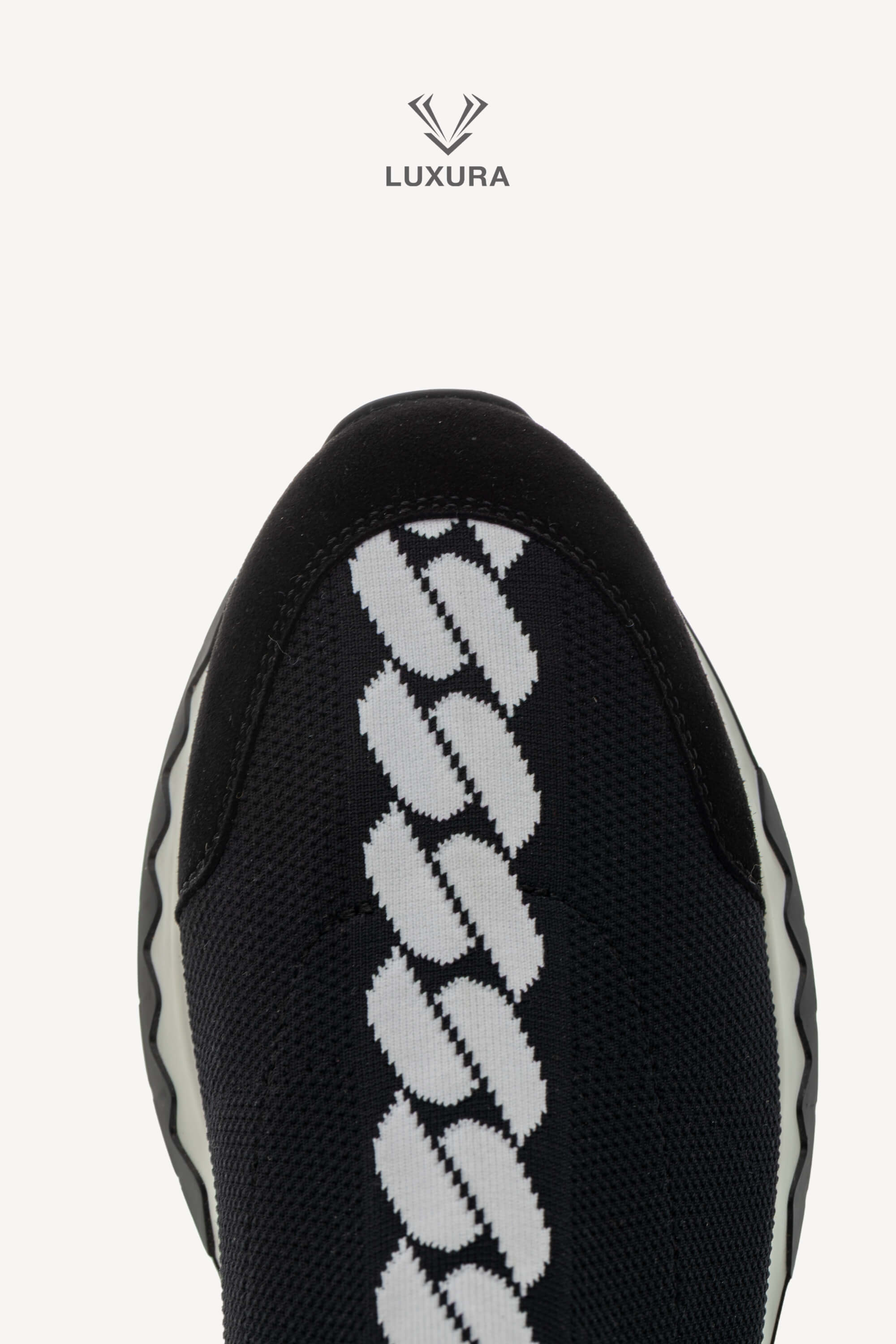 <span style="font-size: 10px;letter-spacing: .15em">BEST DEAL</span><br> <strong>HERMES</strong><br> <div style="margin-top:10px;font-size:16px">Volo Sneakers Black-White 36.5</div><br> - Image 12