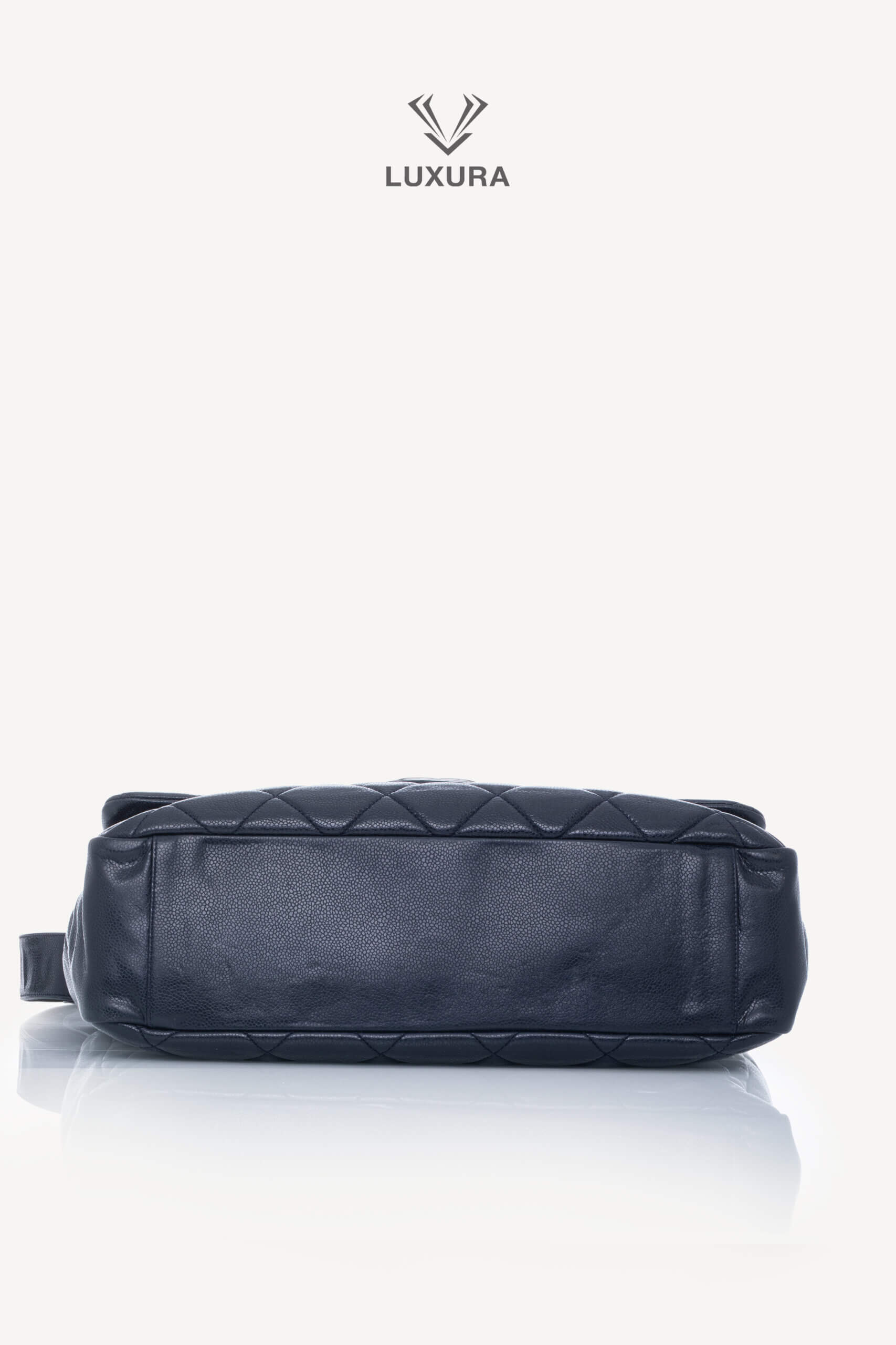 <span style="font-size: 10px;letter-spacing: .15em">HARD TO FIND</span><br>            <strong>CHANEL</strong><br>            <div style="margin-top:10px;font-size:16px">Quilted Soft Glazed Caviar Leather Large Stretch Spirit Messenger Flap Bag Indigo</div><br> - Image 28