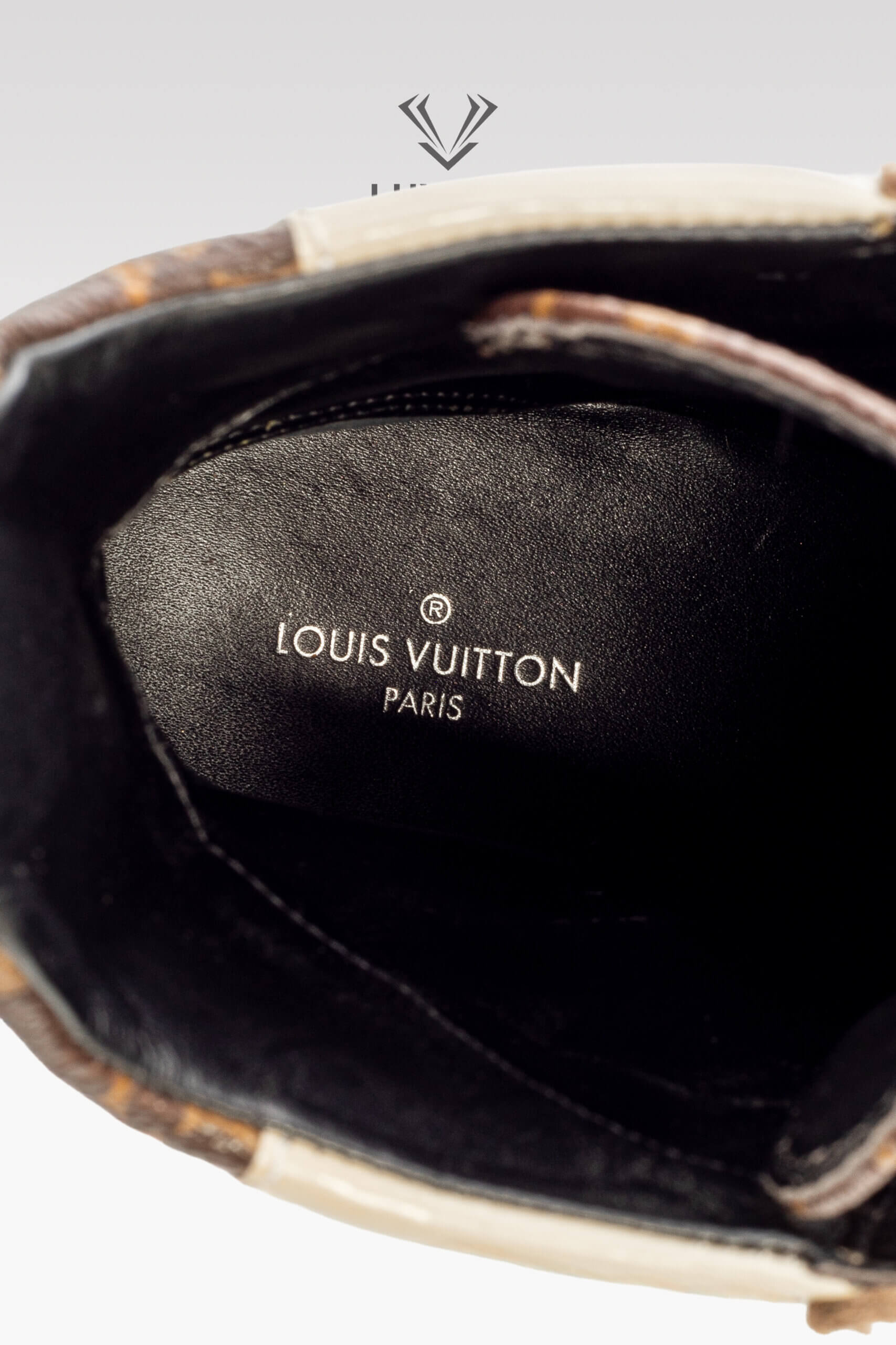 Incaltaminte | LOUIS VUITTON Laureate Platform Desert Boots Calfskin Monogram Beige 39.5