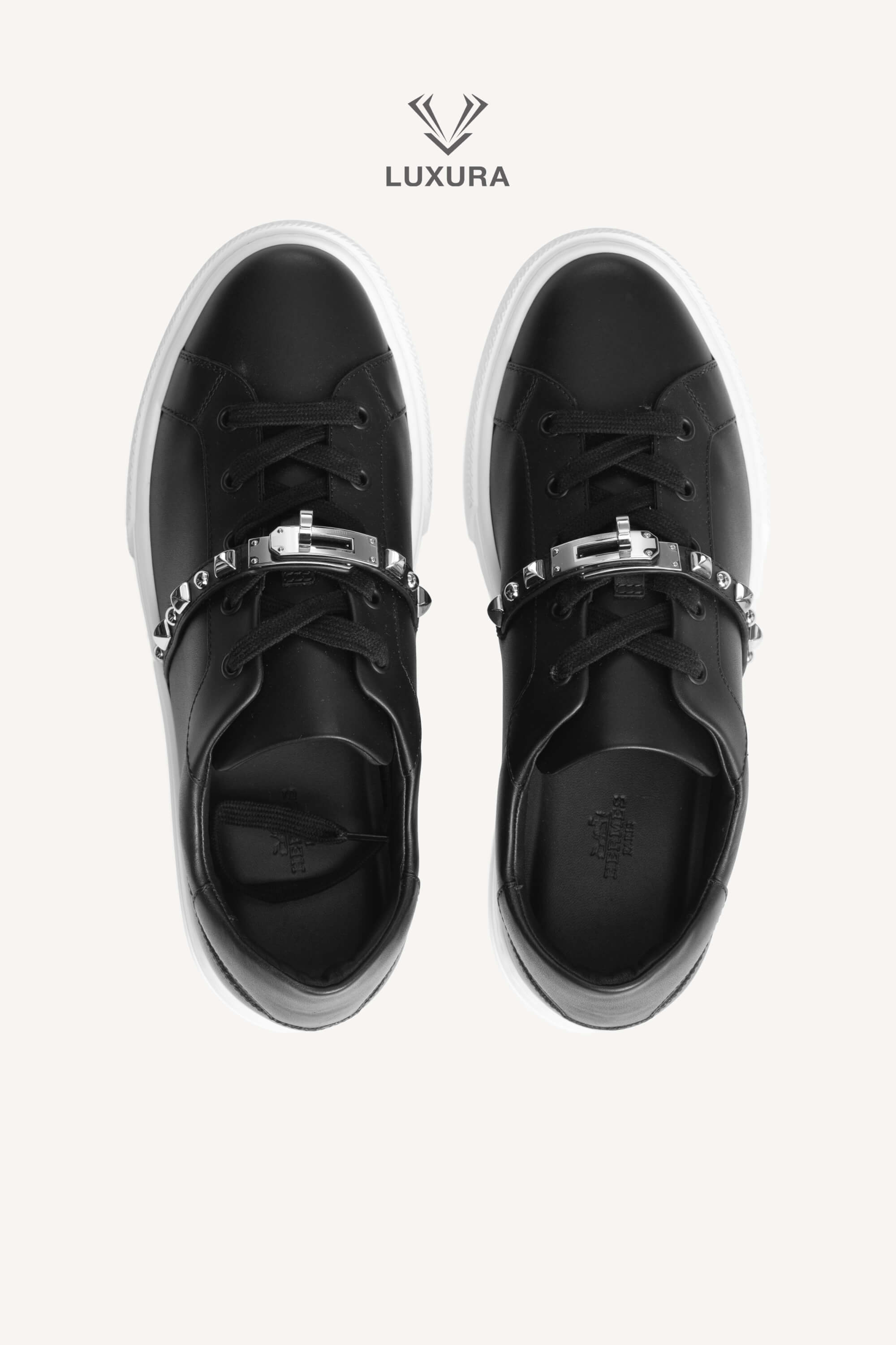 <span style="font-size: 10px;letter-spacing: .15em">HARD TO FIND</span><br> <strong>HERMES</strong><br> <div style="margin-top:10px;font-size:16px">Day Sneaker Black with Medor Studs 40</div><br> - Image 4