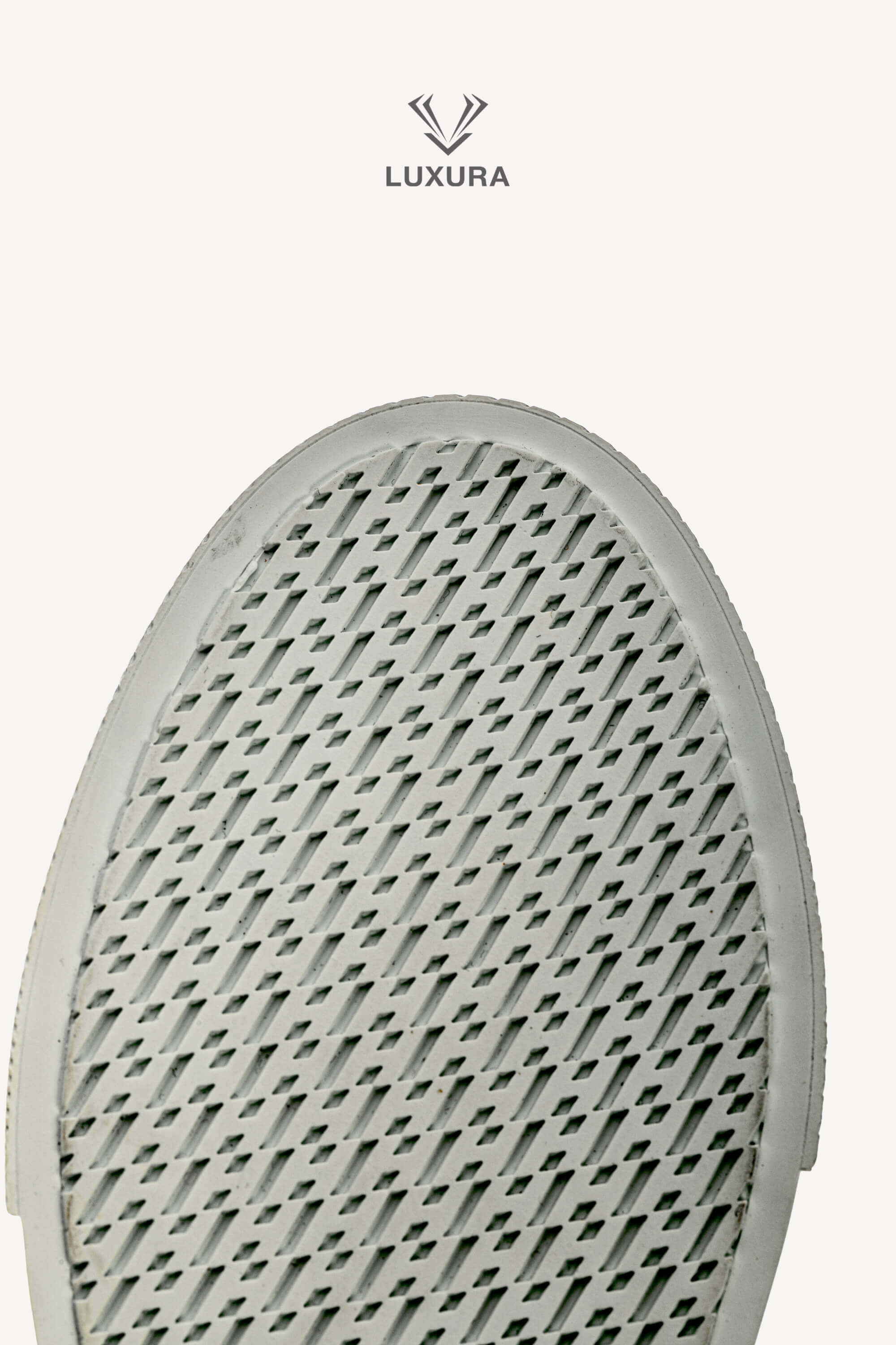 <span style="font-size: 10px;letter-spacing: .15em">HARD TO FIND</span><br> <strong>HERMES</strong><br> <div style="margin-top:10px;font-size:16px">Day Sneaker Black with Medor Studs 40</div><br> - Image 25