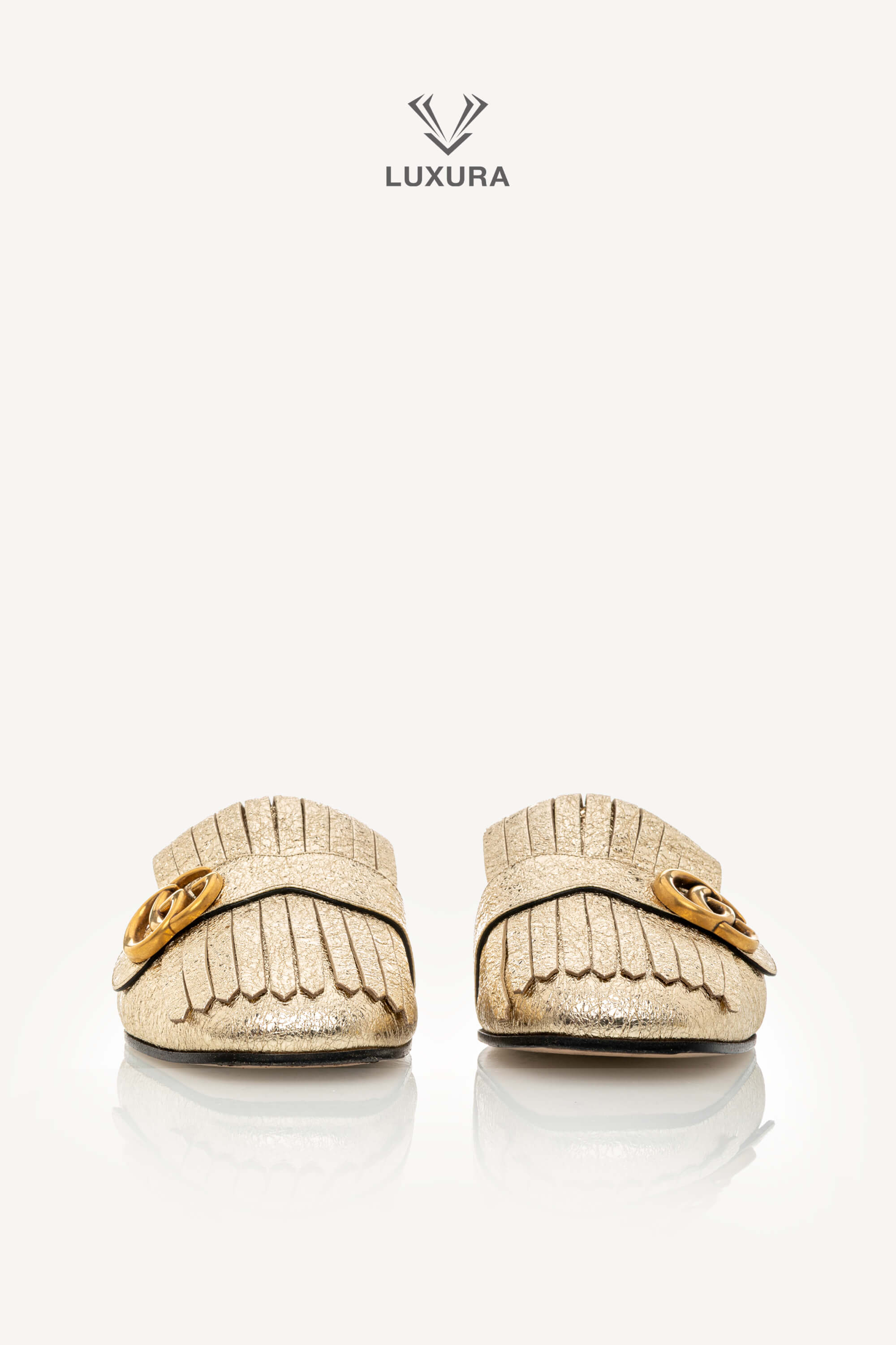 <span style="font-size: 10px;letter-spacing: .15em">BEST DEAL</span><br> <strong>GUCCI</strong><br> <div style="margin-top:10px;font-size:16px">Metallic Marmont Fringed Flat Mules Gold 41 ( true size 40 )</div><br> - Image 7