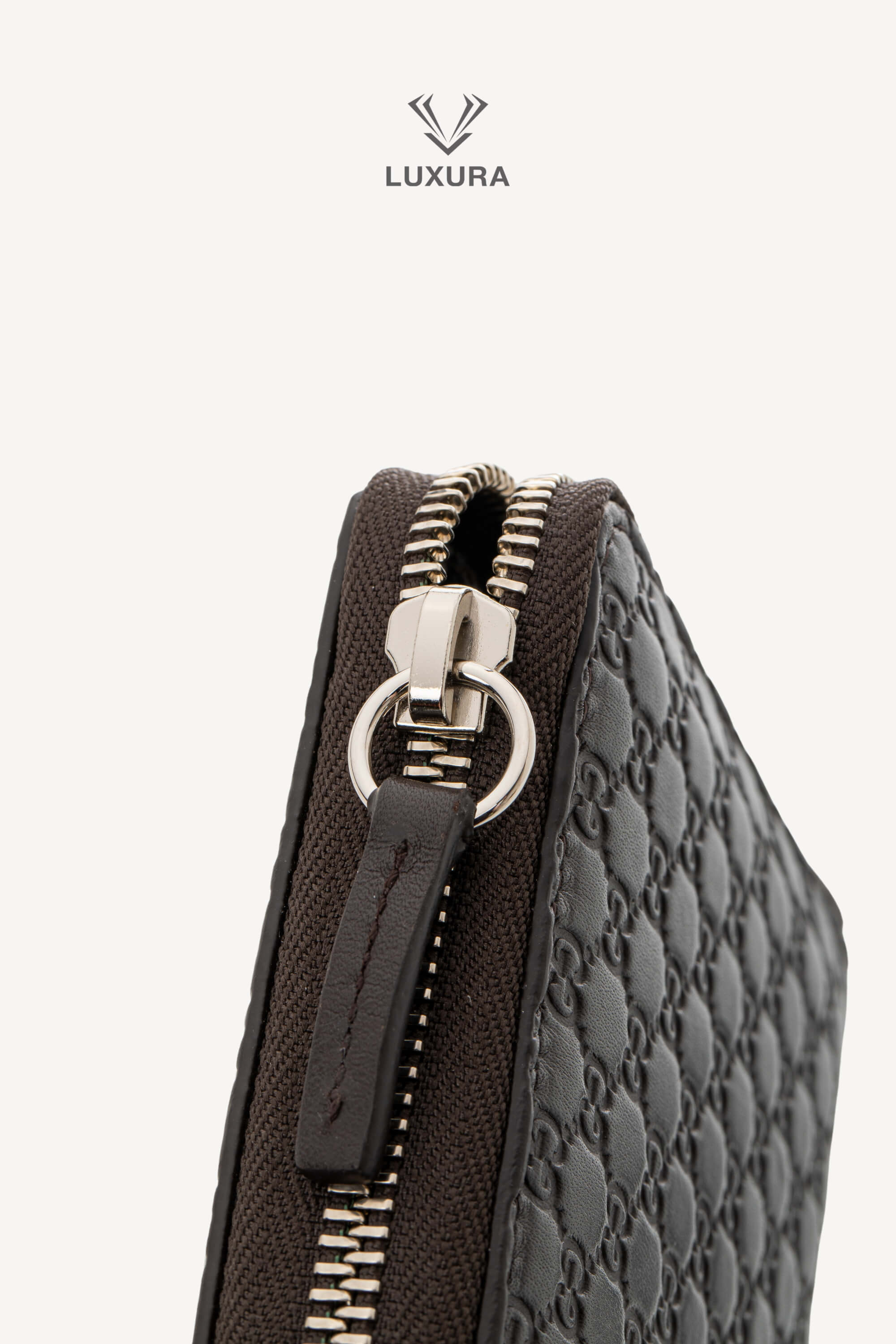 <span style="font-size: 10px;letter-spacing: .15em">BEST DEAL</span><br> <strong>GUCCI</strong><br> <div style="margin-top:10px;font-size:16px">Microguccissima Large Zip Around Organizer Wallet Brown</div><br> - Image 9