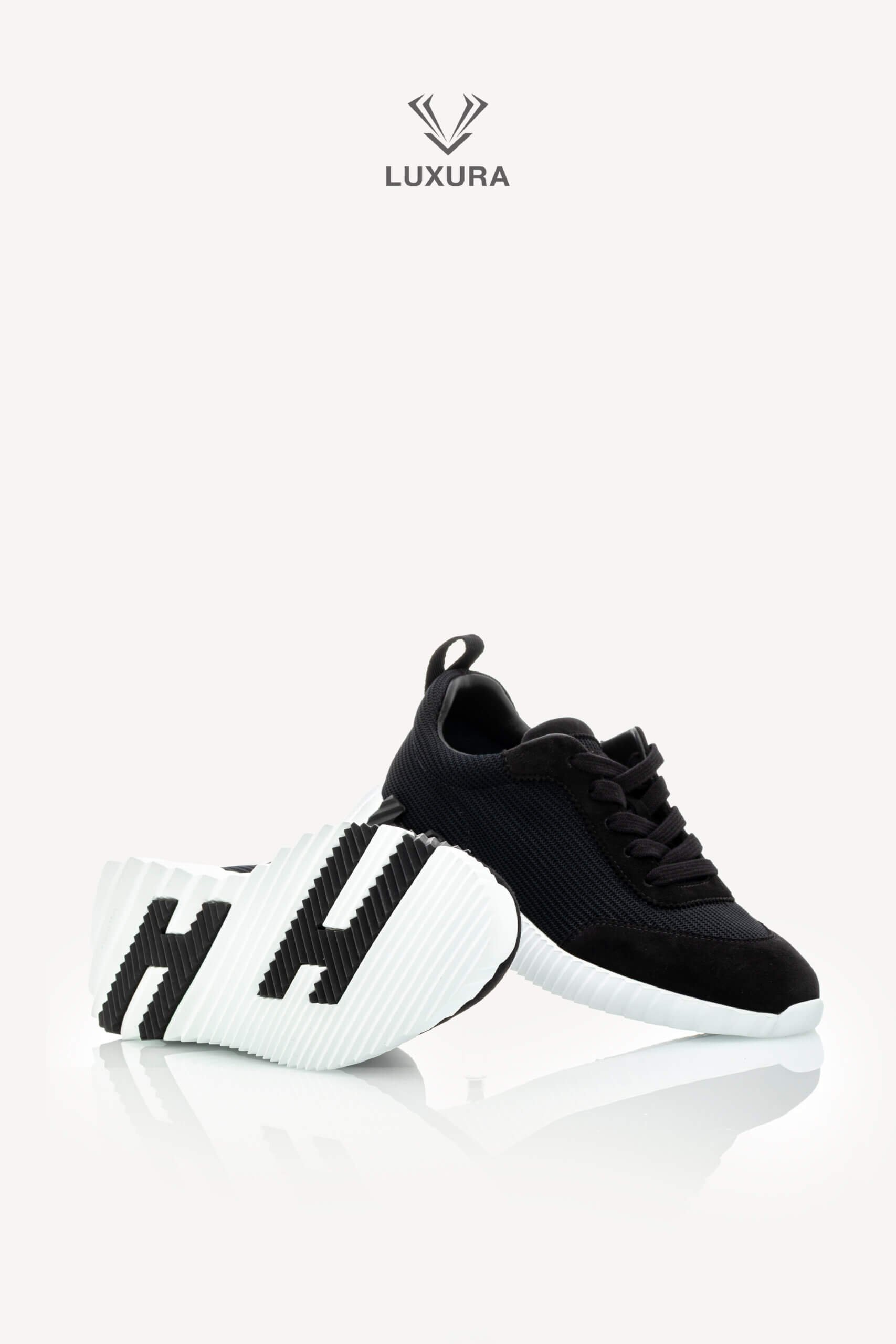 <span style="font-size: 10px;letter-spacing: .15em">HARD TO FIND</span><br>            <strong>HERMES</strong><br>            <div style="margin-top:10px;font-size:16px">Bouncing Sneaker in Textured Mesh and Suede Goatskin Black 36</div><br> - Image 26
