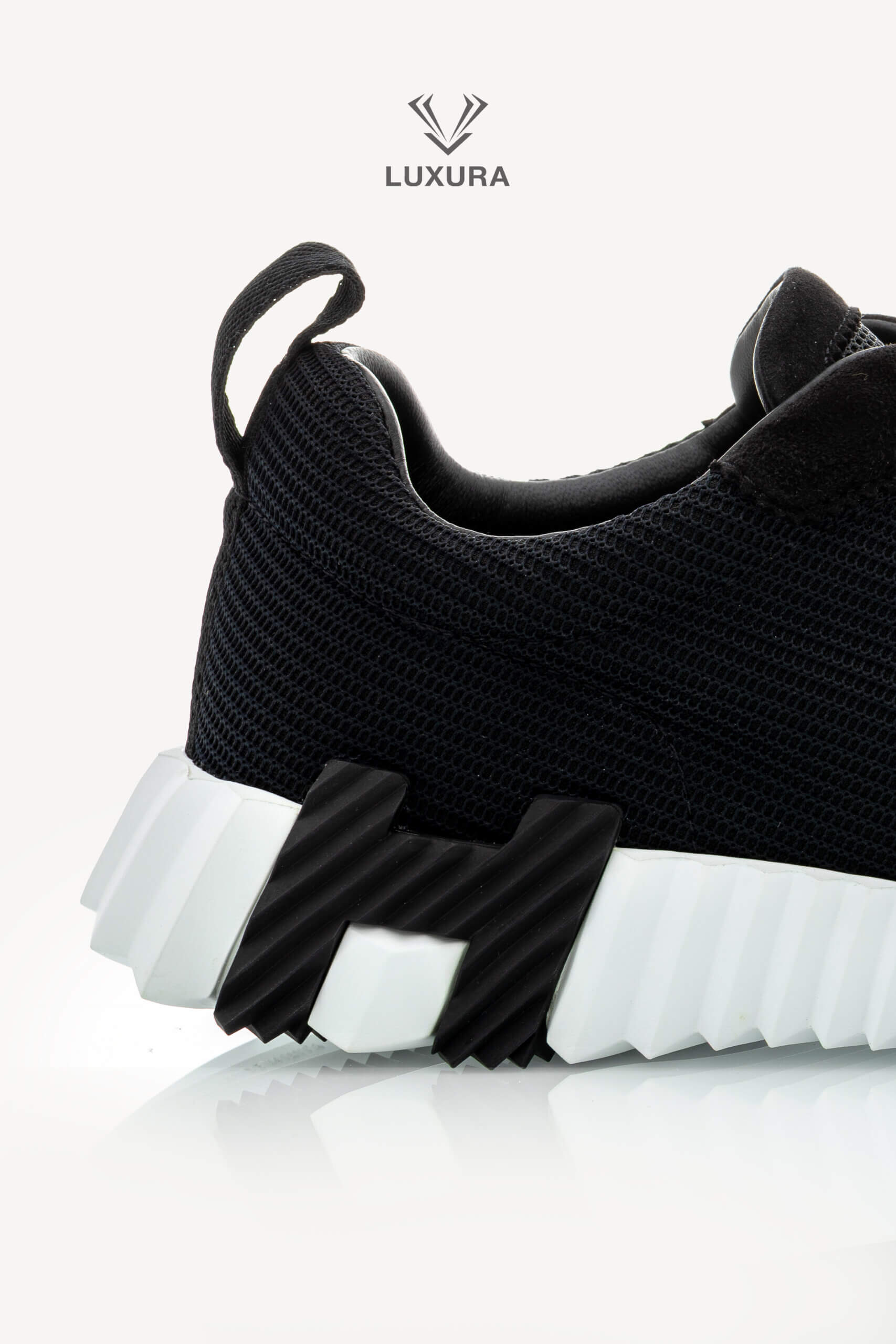 <span style="font-size: 10px;letter-spacing: .15em">HARD TO FIND</span><br>            <strong>HERMES</strong><br>            <div style="margin-top:10px;font-size:16px">Bouncing Sneaker in Textured Mesh and Suede Goatskin Black 36</div><br> - Image 9