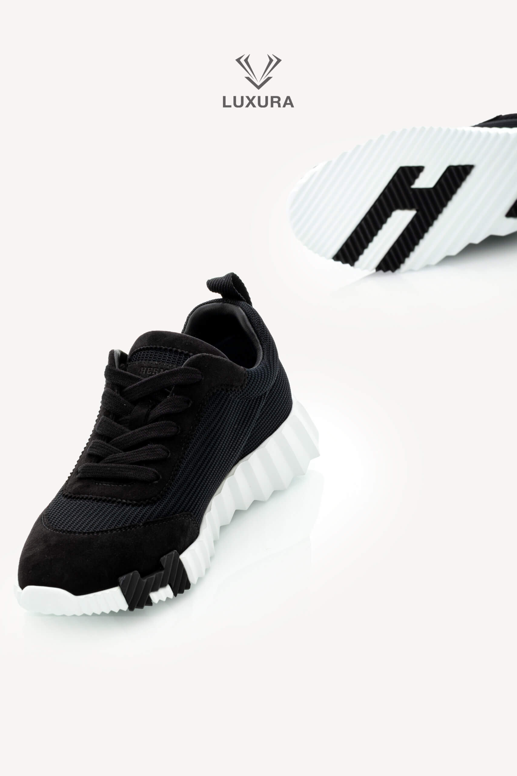 <span style="font-size: 10px;letter-spacing: .15em">HARD TO FIND</span><br>            <strong>HERMES</strong><br>            <div style="margin-top:10px;font-size:16px">Bouncing Sneaker in Textured Mesh and Suede Goatskin Black 36</div><br> - Image 8