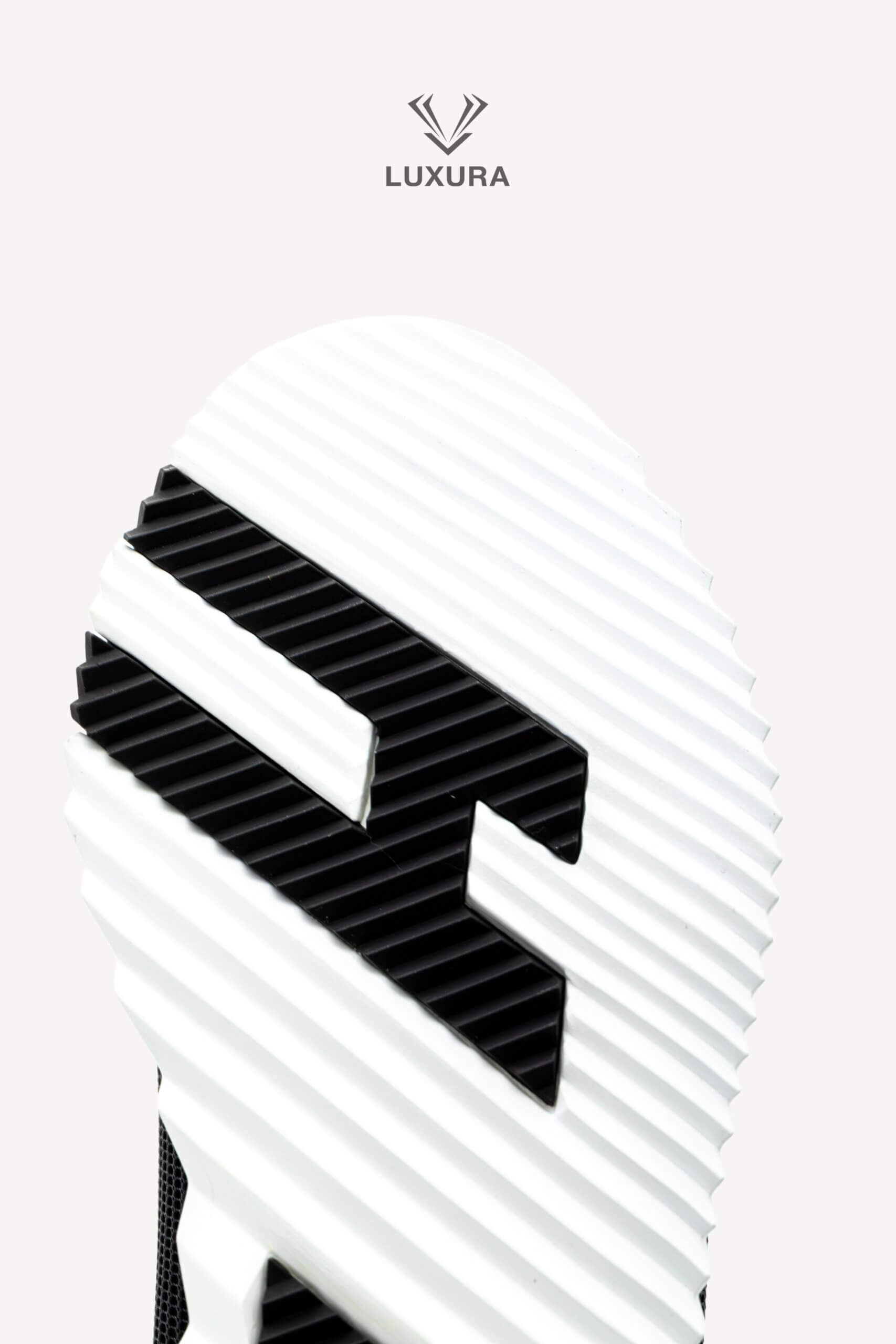 <span style="font-size: 10px;letter-spacing: .15em">HARD TO FIND</span><br>            <strong>HERMES</strong><br>            <div style="margin-top:10px;font-size:16px">Bouncing Sneaker in Textured Mesh and Suede Goatskin Black 36</div><br> - Image 23