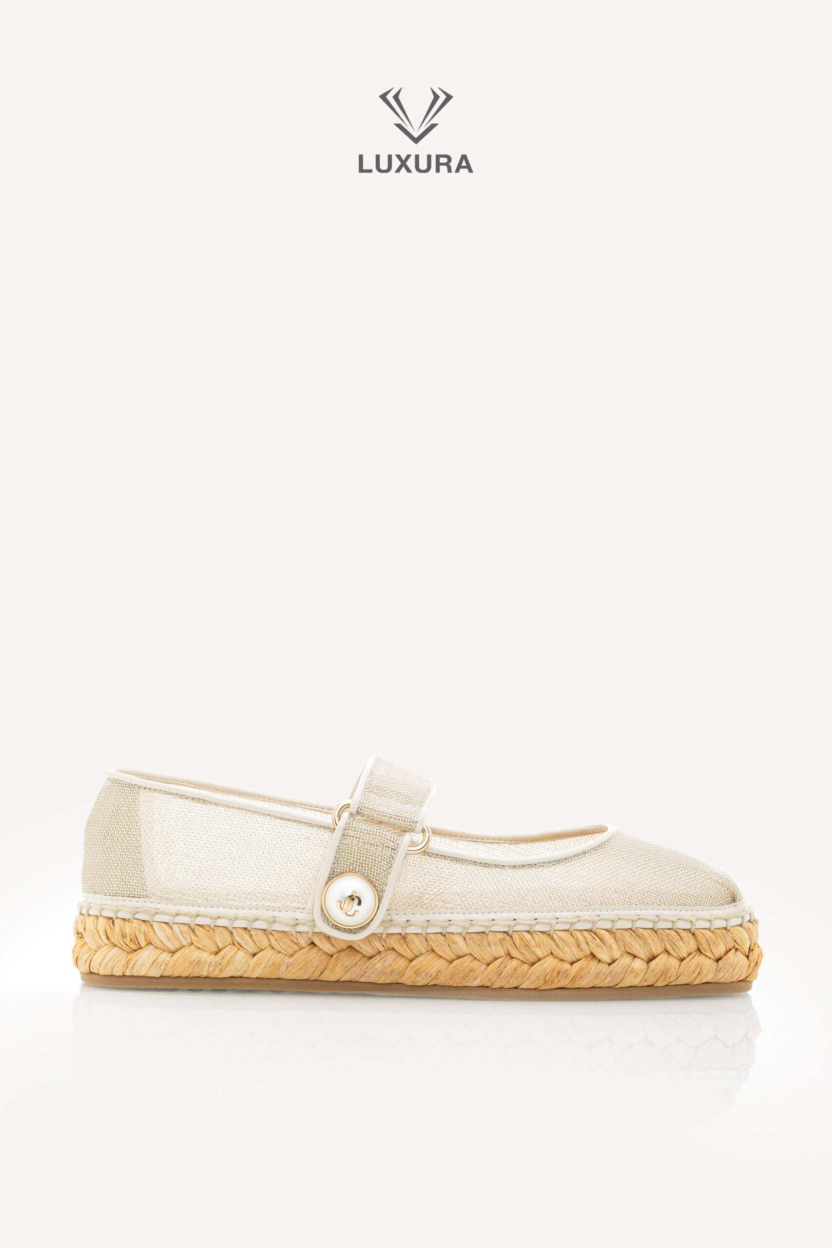 <span style="font-size: 10px;letter-spacing: .15em">HARD TO FIND</span><br> <strong>JIMMY CHOO</strong><br> <div style="margin-top:10px;font-size:16px">Fayence Espadrilles 36</div><br>