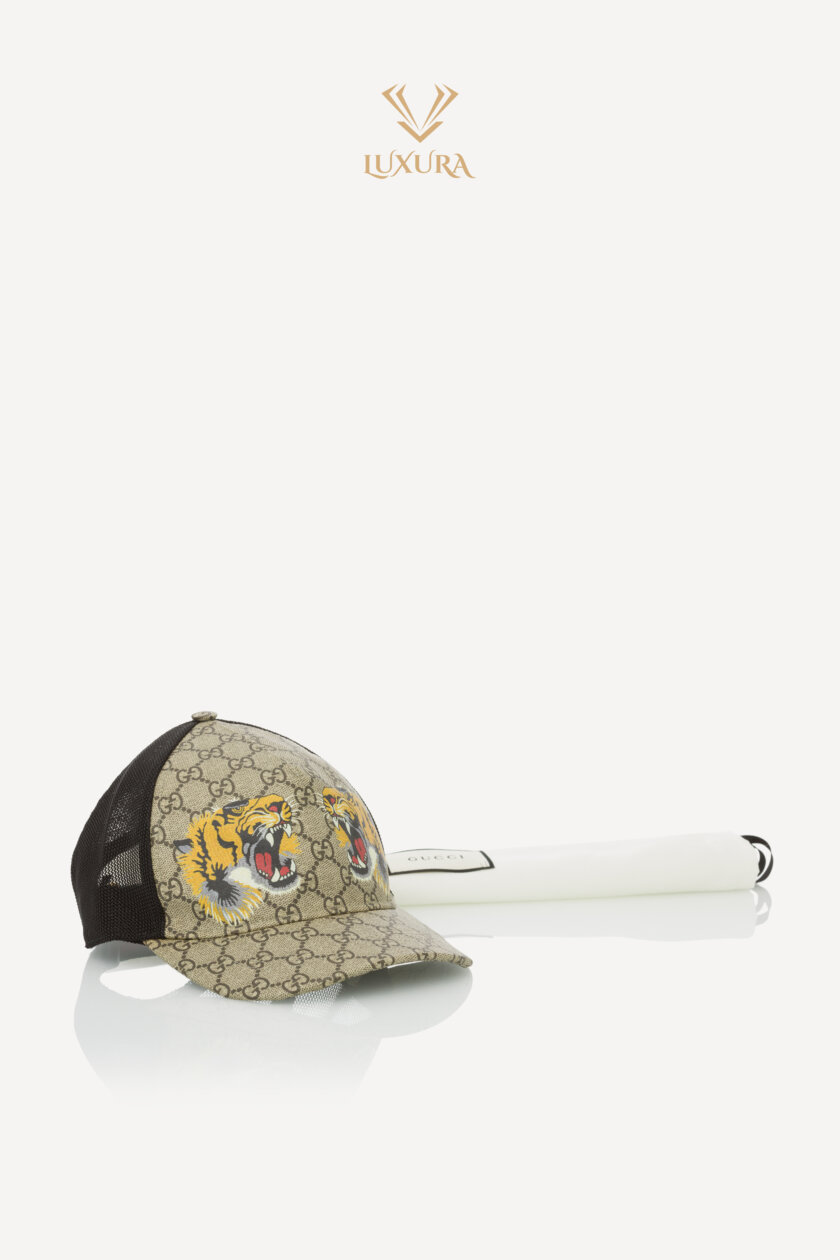 <span style="font-size: 10px; color: rgb(101, 101, 101);letter-spacing: .15em;">BEST DEAL</span><br><strong> GUCCI </strong><br><div style="margin-top:10px; font-size:16px;">GG Supreme Monogram Tiger Print Basseball Hat Beige</div><br> - Image 2