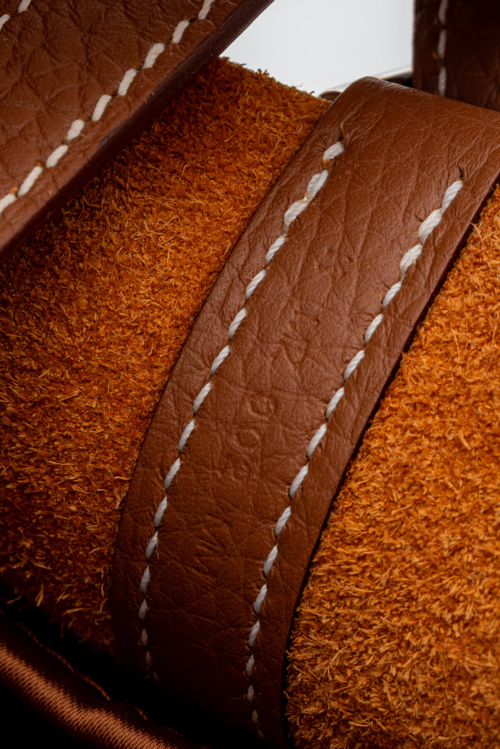 <span style="font-size: 10px;letter-spacing: .15em">HARD TO FIND</span><br>            <strong>HERMES</strong><br>            <div style="margin-top:10px;font-size:16px">Taurillon Clemence Picotin Lock 18 PM Gold Palladium Hardware</div><br> - Image 13