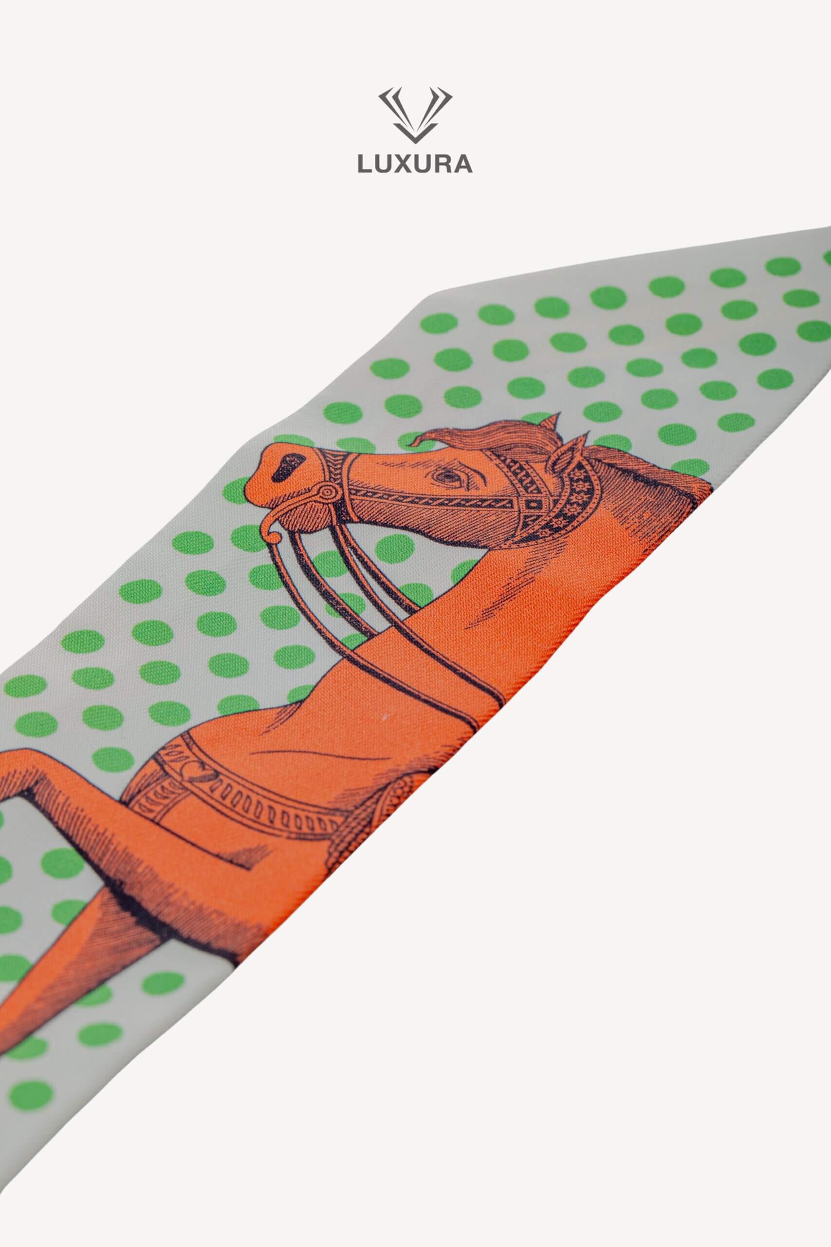 <span style="font-size: 10px;letter-spacing: .15em">IN TRENDING</span><br> <strong>HERMES</strong><br> <div style="margin-top:10px;font-size:16px">Twilly The Shapely Cavalier White /Green/ Multicoloured</div><br> - Image 6