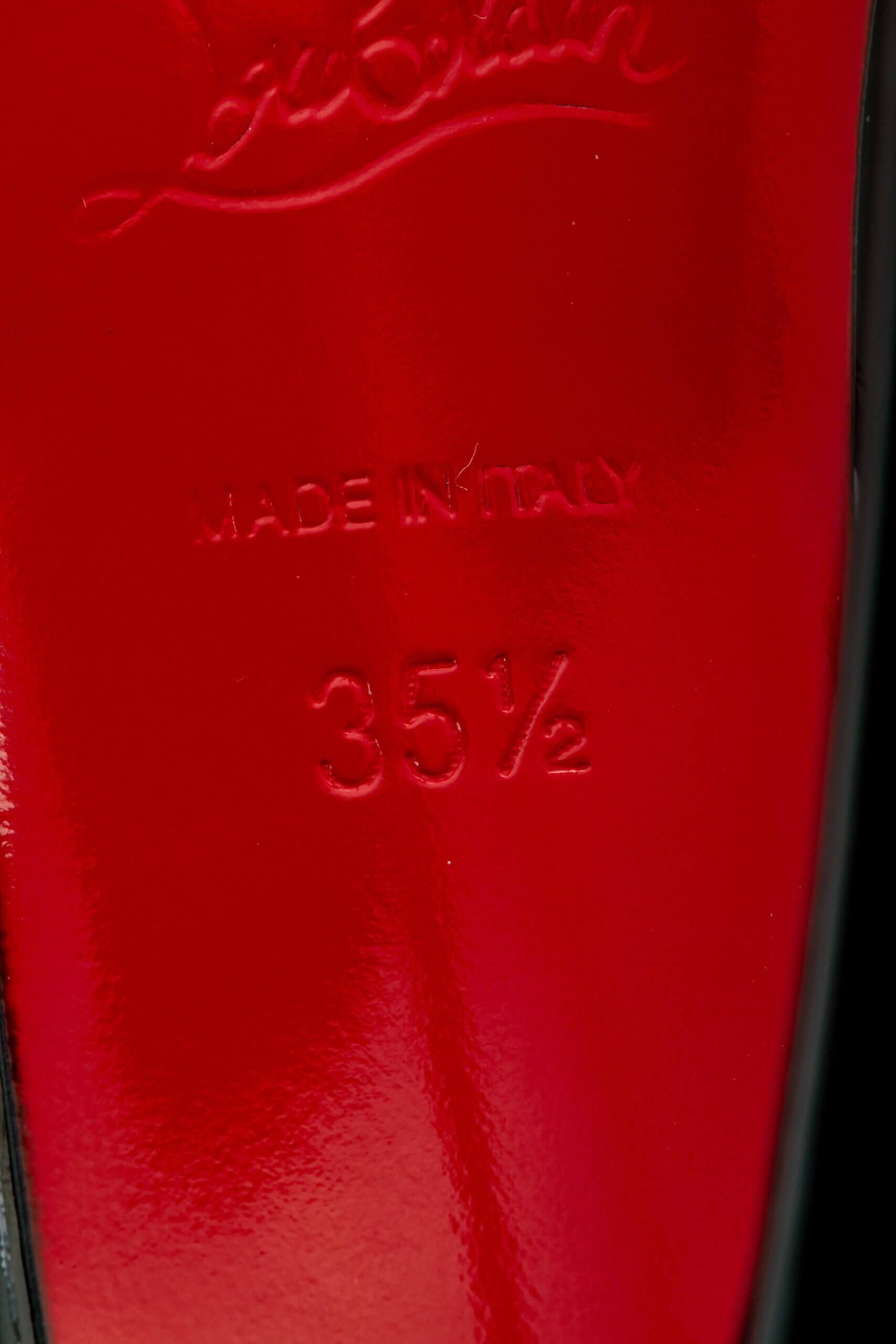 <span style="font-size: 10px;letter-spacing: .15em">BEST DEAL</span><br> <strong>CHRISTIAN LOUBOUTIN</strong><br> <div style="margin-top:10px;font-size:16px">Black Hot Chick Sling Patent Slingback Pumps 100 35.5</div><br> - Image 15