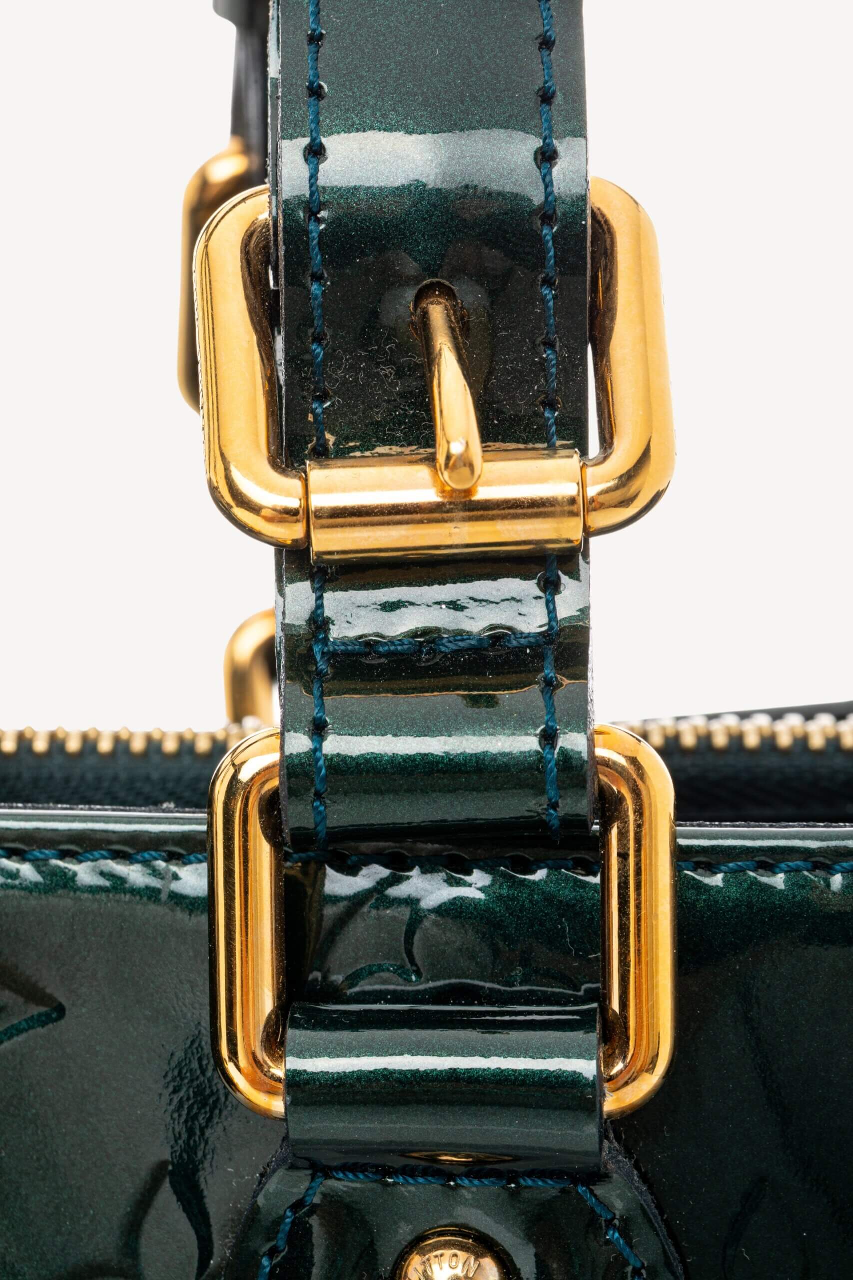 <span style="font-size: 10px;letter-spacing: .15em">BEST DEAL</span><br> <strong>LOUIS VUITTON</strong><br> <div style="margin-top:10px;font-size:16px">Melrose Avenue Monogram Vernis Vert Impression</div><br> - Image 21