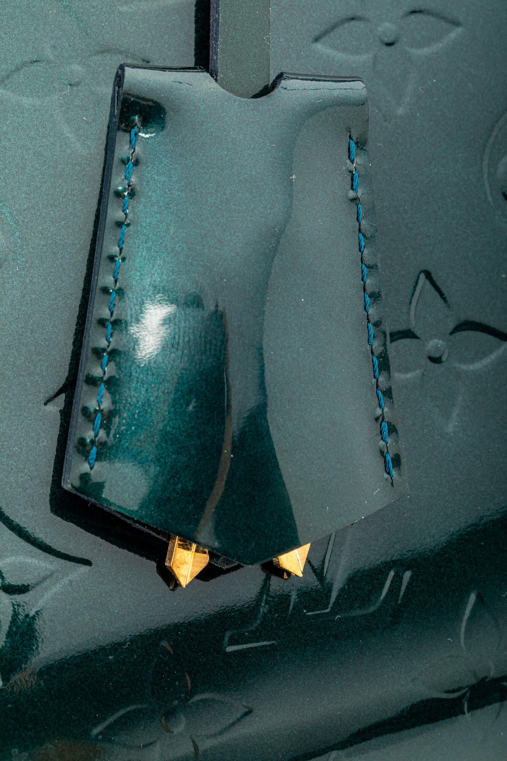 <span style="font-size: 10px;letter-spacing: .15em">BEST DEAL</span><br> <strong>LOUIS VUITTON</strong><br> <div style="margin-top:10px;font-size:16px">Melrose Avenue Monogram Vernis Vert Impression</div><br> - Image 19