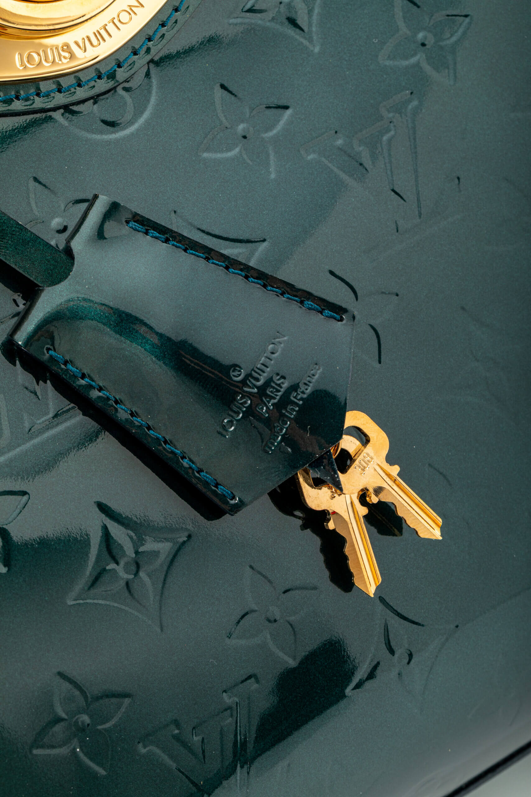 <span style="font-size: 10px;letter-spacing: .15em">BEST DEAL</span><br> <strong>LOUIS VUITTON</strong><br> <div style="margin-top:10px;font-size:16px">Melrose Avenue Monogram Vernis Vert Impression</div><br> - Image 18