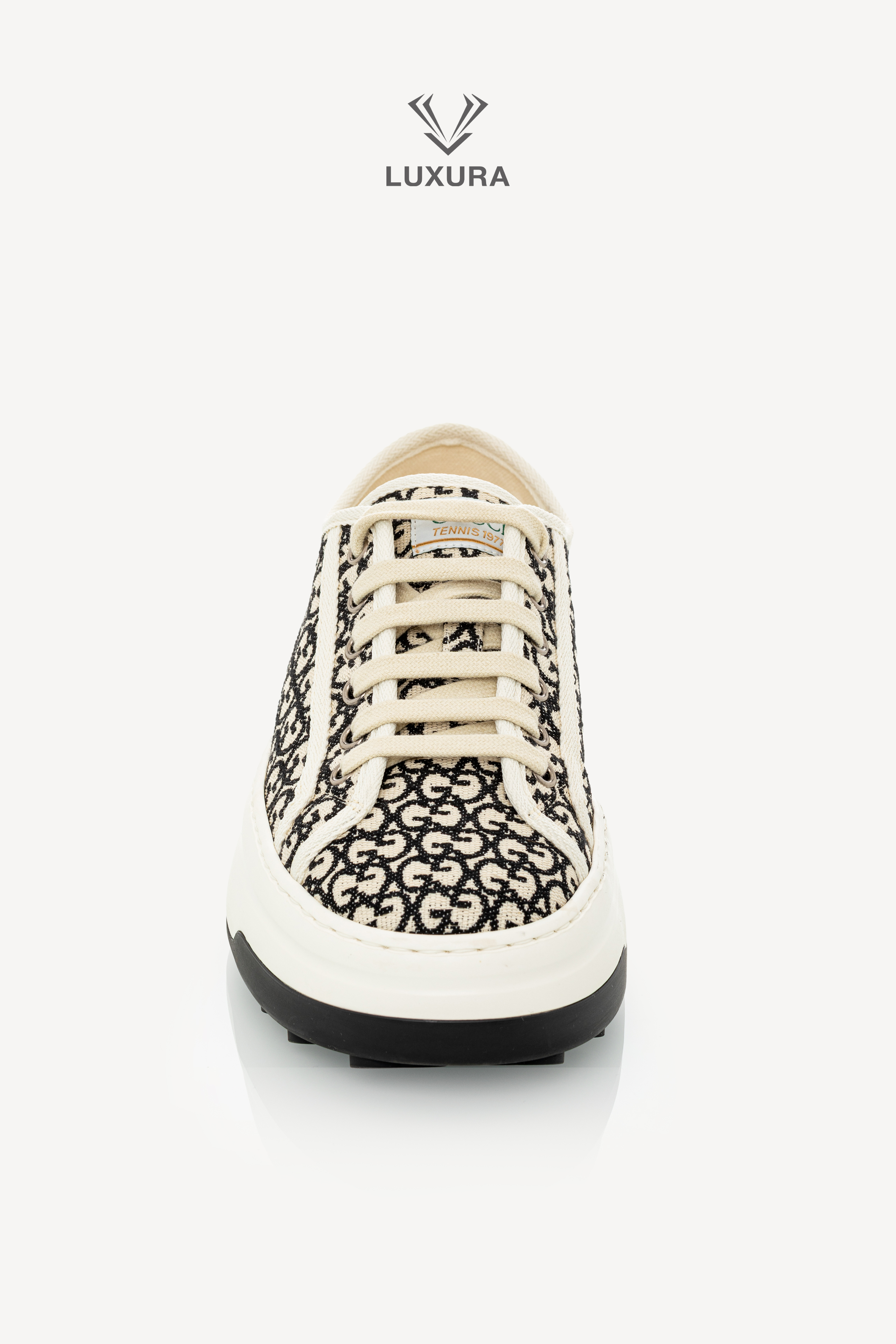 <span style="font-size: 10px;letter-spacing: .15em">HARD TO FIND</span><br>            <strong>GUCCI</strong><br>            <div style="margin-top:10px;font-size:16px">Monogram Jacquard 1977 Tennis Platform Sneakers Black Mystic White 39.5</div><br> - Image 8