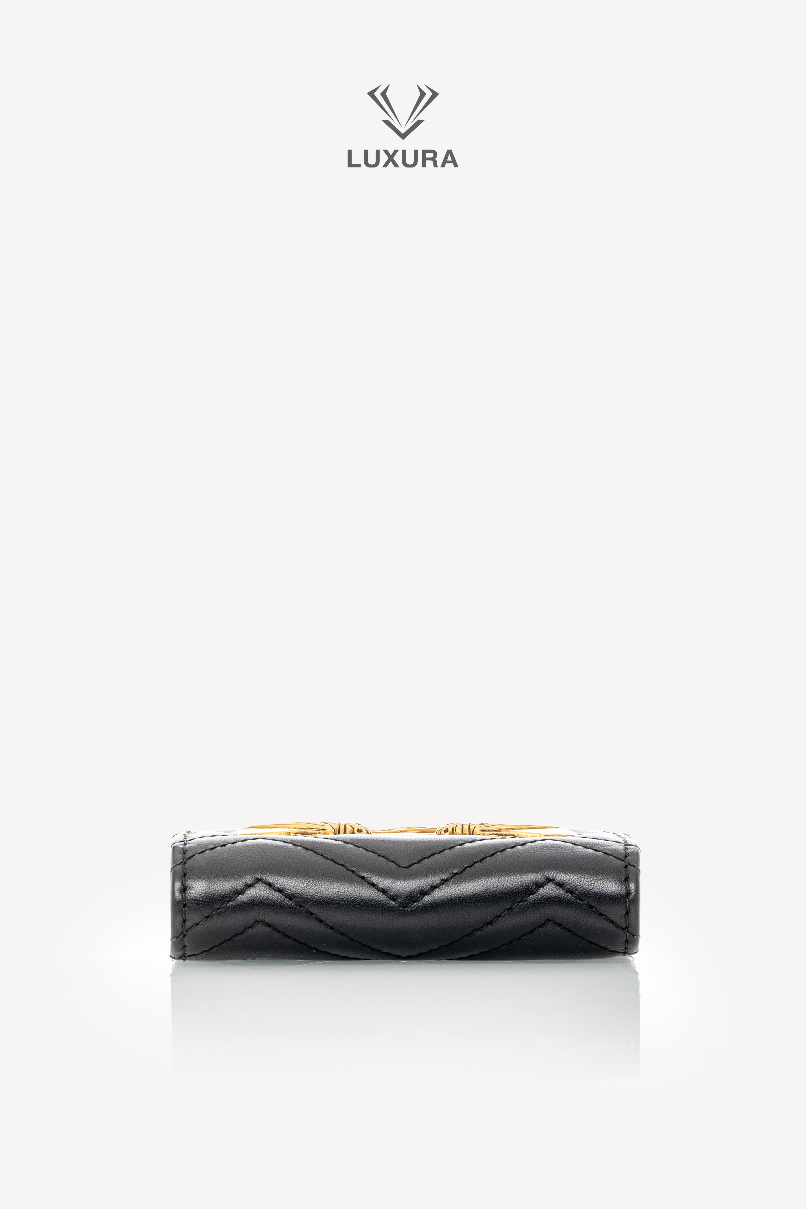 <span style="font-size: 10px;letter-spacing: .15em">HARD TO FIND</span><br> <strong>GUCCI</strong><br> <div style="margin-top:10px;font-size:16px">Leather Cicada GG Marmont Card Case Black</div><br> - Image 17