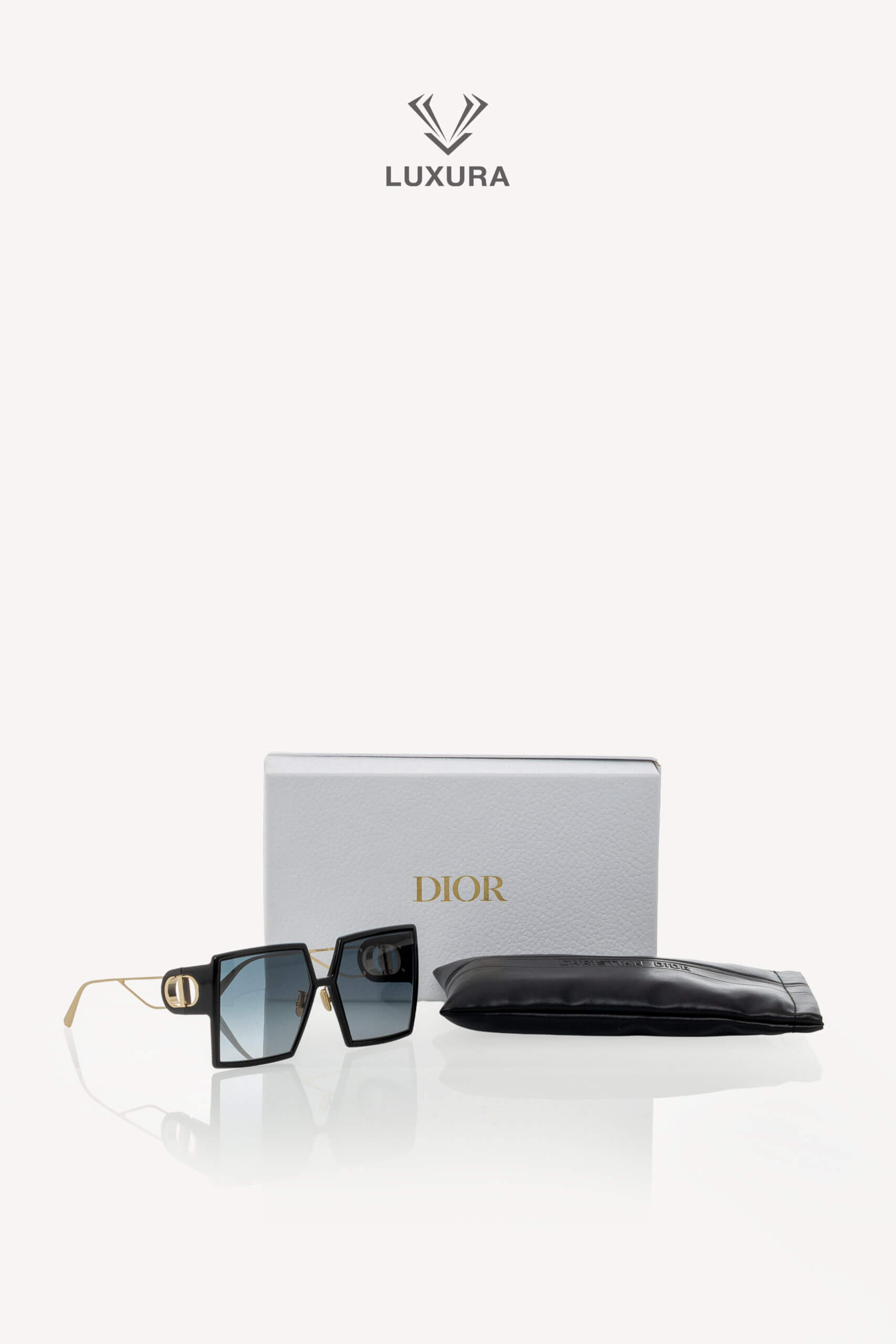 <span style="font-size: 10px;letter-spacing: .15em">HARD TO FIND</span><br> <strong>CHRISTIAN DIOR</strong><br> <div style="margin-top:10px;font-size:16px">Sunglasses 30Montaigne SU 12A1</div><br> - Image 2