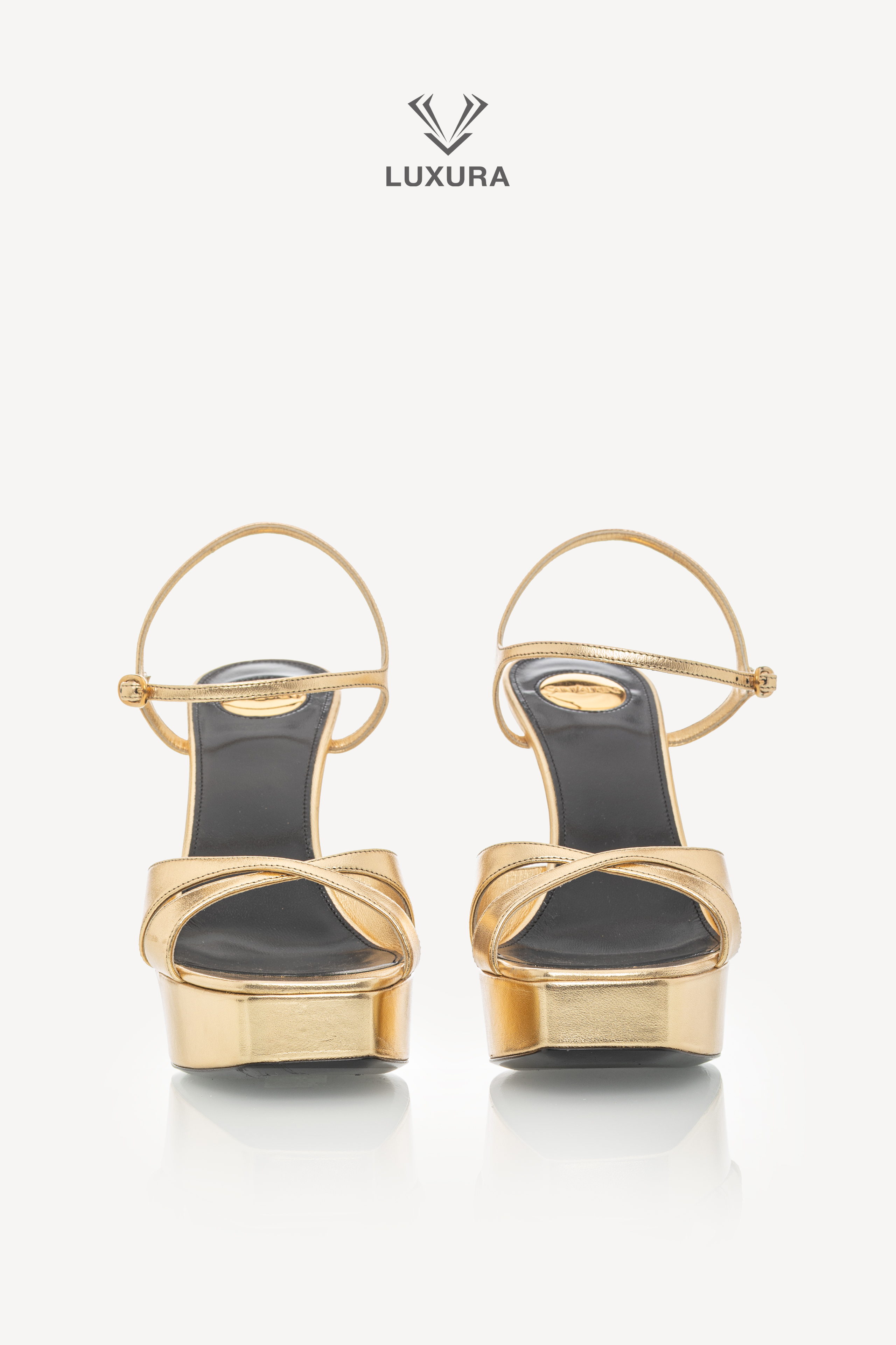 <span style="font-size: 10px;letter-spacing: .15em">NEW COLLECTION</span><br>            <strong>SAINT LAURENT</strong><br>            <div style="margin-top:10px;font-size:16px">Metallic Debbie 85 Platform Sandal Gold 38</div><br> - Image 6