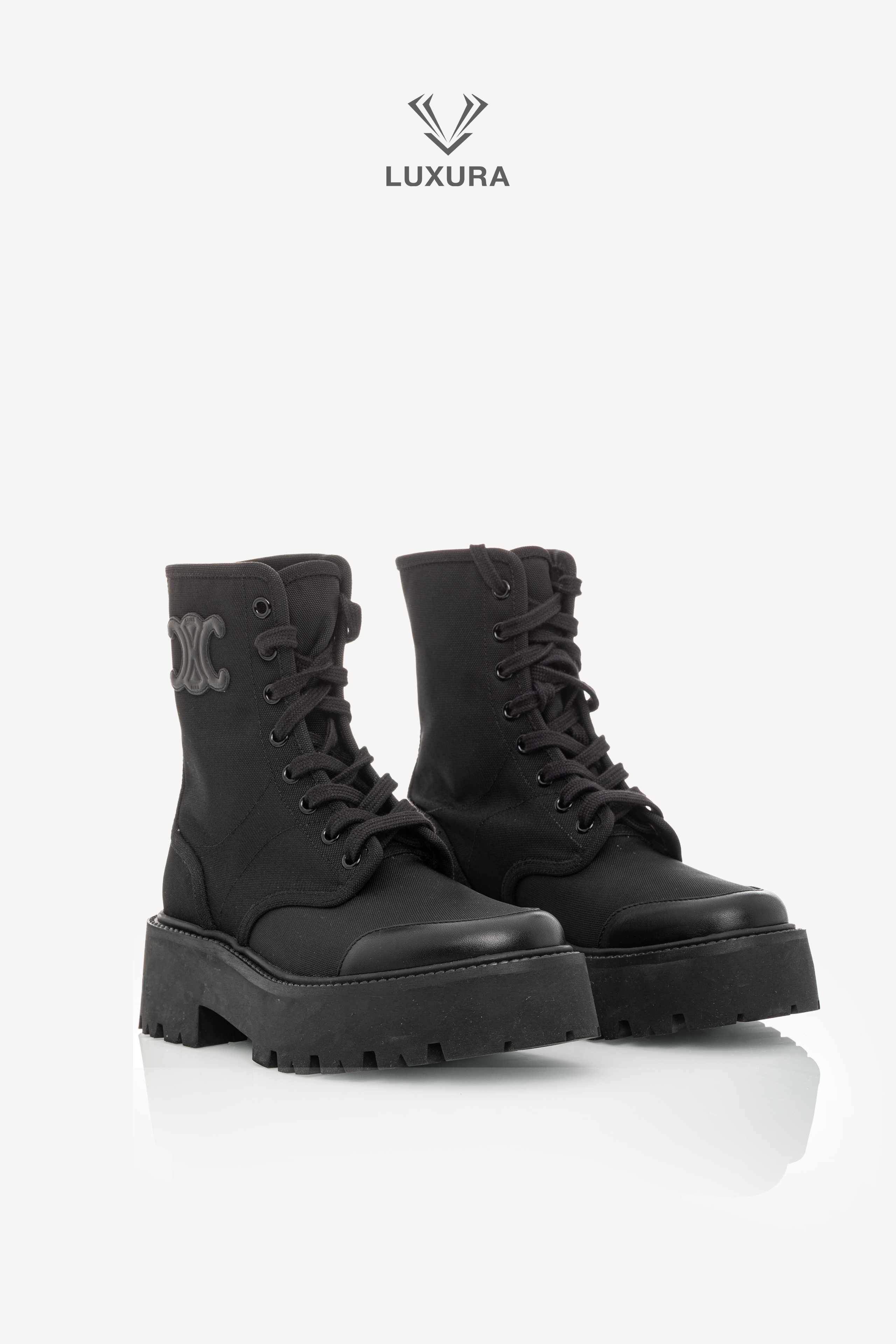 <span style="font-size: 10px;letter-spacing: .15em">NEW COLLECTION</span><br>            <strong>CELINE</strong><br>            <div style="margin-top:10px;font-size:16px">Bulky Laced Up Boot In Nylon And Shinny Bull Black 36 ( true size 36.5 )</div><br> - Image 3