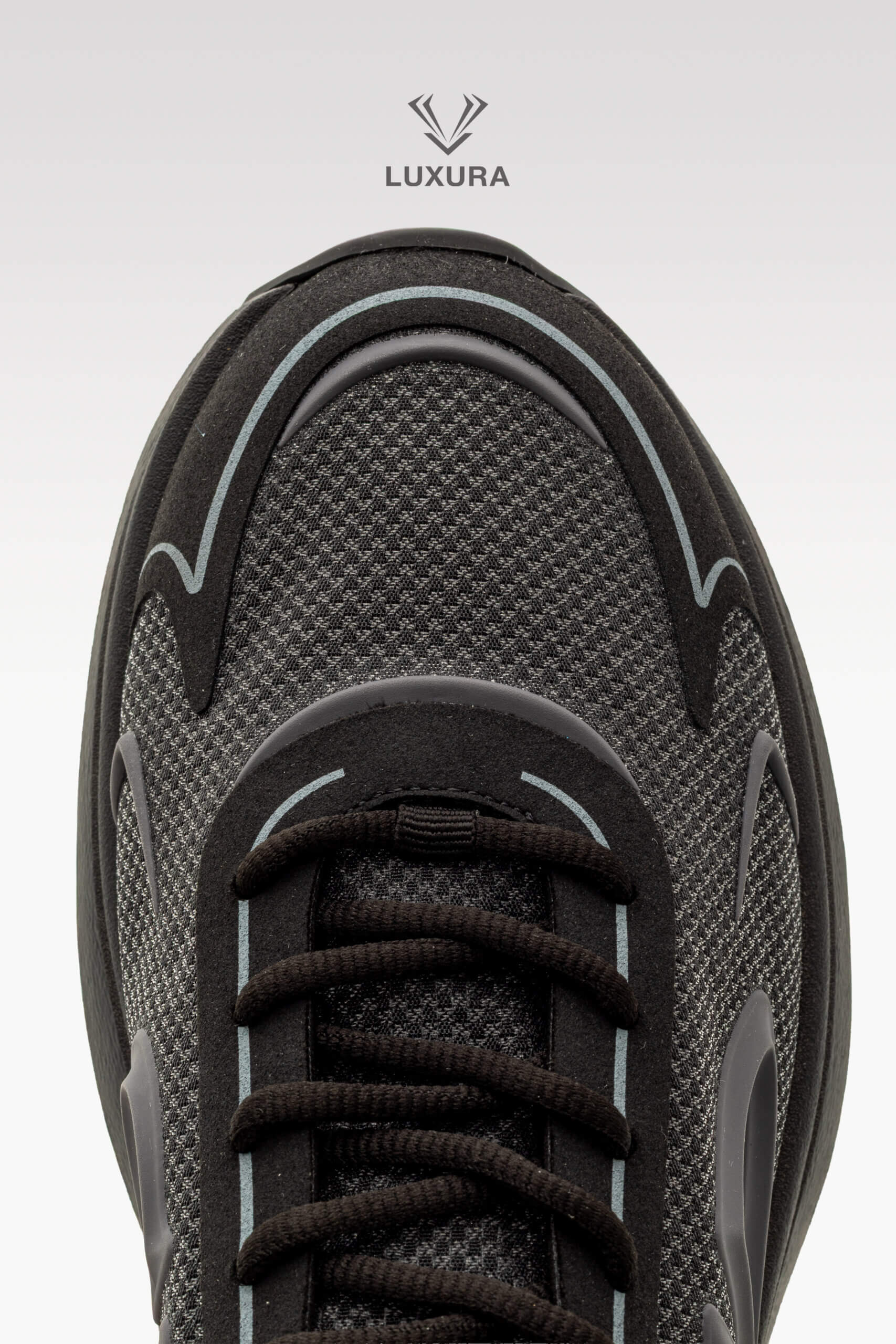 <span style="font-size: 10px;letter-spacing: .15em">NEW COLLECTION</span><br>            <strong>DIOR</strong><br>            <div style="margin-top:10px;font-size:16px">B30 Countdown Tech Sneaker Black Semi-Transparent N30 Nylon Black Gray 42 </div><br> - Image 9