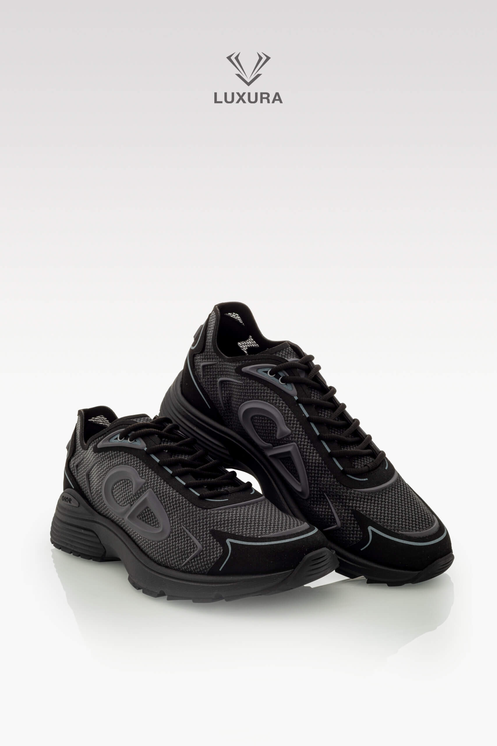 <span style="font-size: 10px;letter-spacing: .15em">NEW COLLECTION</span><br>            <strong>DIOR</strong><br>            <div style="margin-top:10px;font-size:16px">B30 Countdown Tech Sneaker Black Semi-Transparent N30 Nylon Black Gray 41</div><br> - Image 3