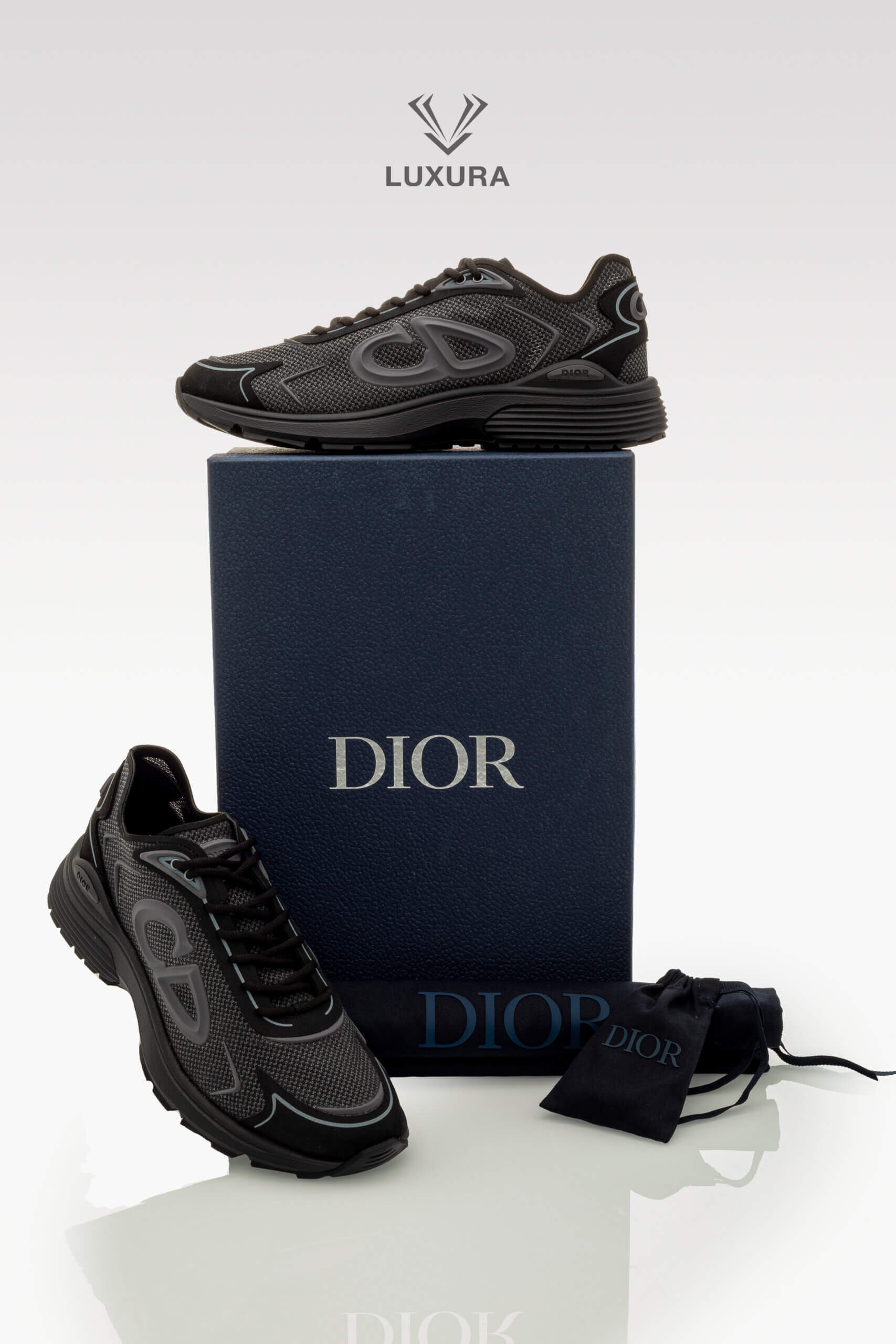 <span style="font-size: 10px;letter-spacing: .15em">NEW COLLECTION</span><br>            <strong>DIOR</strong><br>            <div style="margin-top:10px;font-size:16px">B30 Countdown Tech Sneaker Black Semi-Transparent N30 Nylon Black Gray 41</div><br> - Image 2