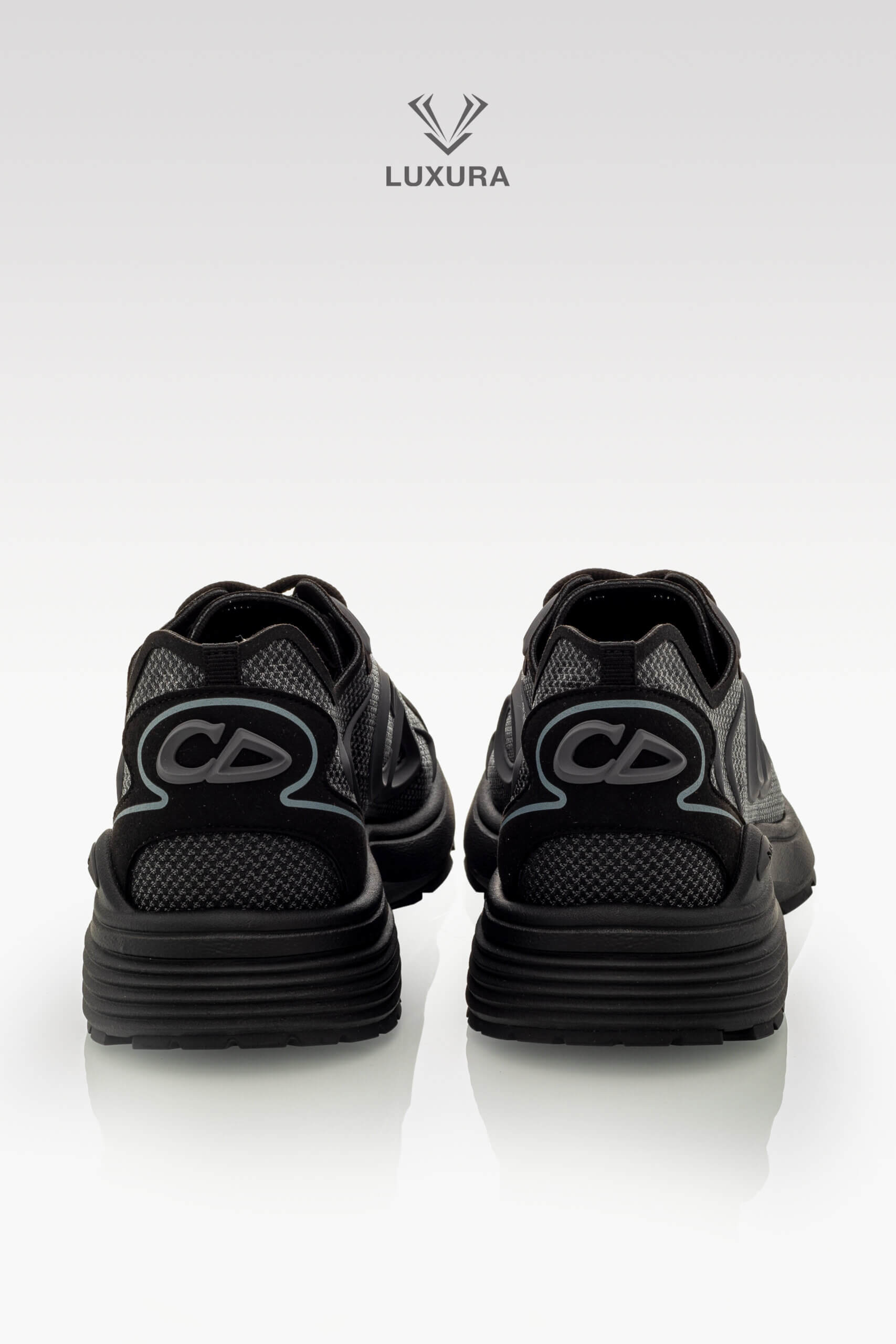 <span style="font-size: 10px;letter-spacing: .15em">NEW COLLECTION</span><br>            <strong>DIOR</strong><br>            <div style="margin-top:10px;font-size:16px">B30 Countdown Tech Sneaker Black Semi-Transparent N30 Nylon Black Gray 41</div><br> - Image 6