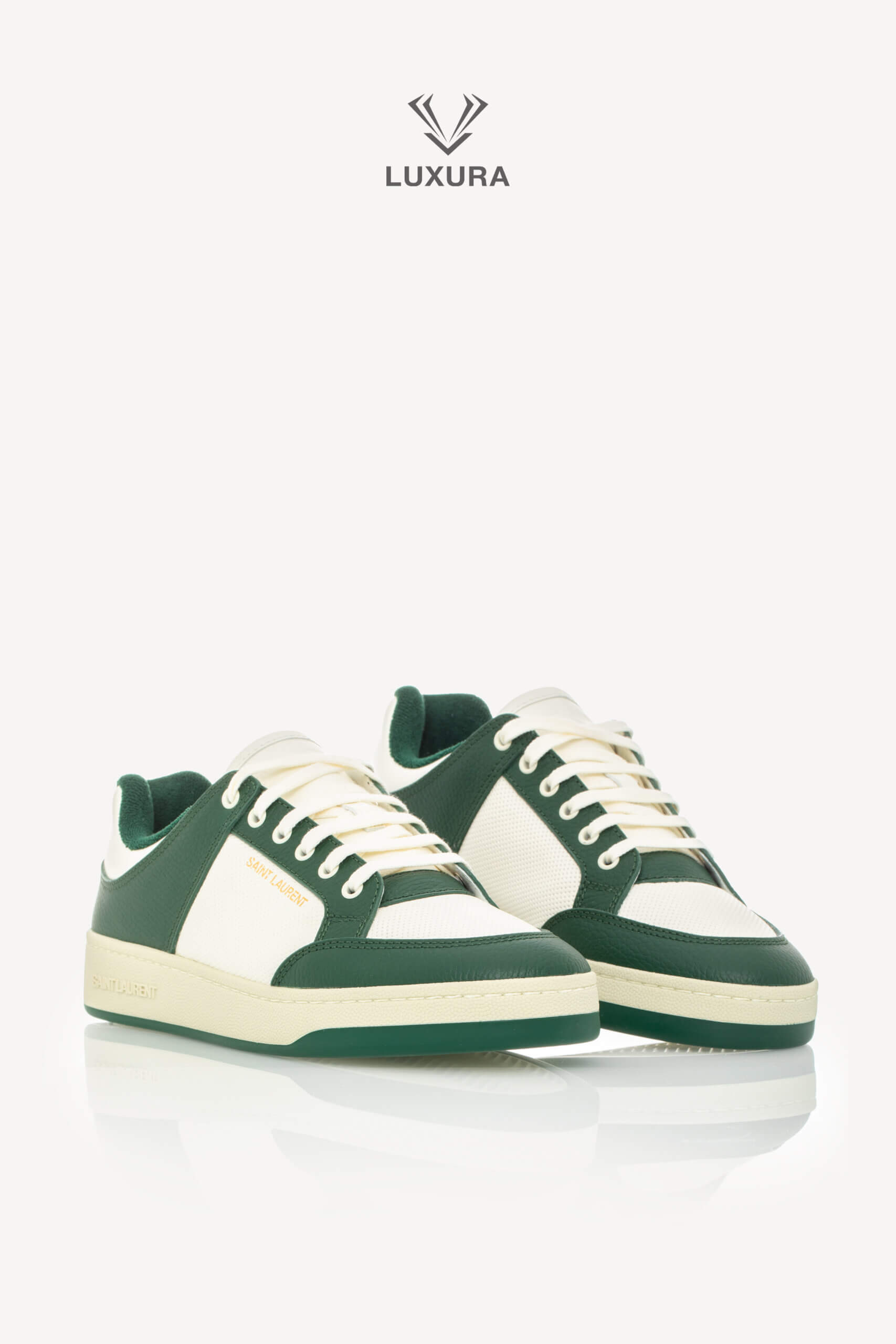 <span style="font-size: 10px;letter-spacing: .15em">BEST DEAL</span><br>            <strong>SAINT LAURENT</strong><br>            <div style="margin-top:10px;font-size:16px">SL/61 Sneakers in Smooth Leather White-Green 43.5</div><br> - Image 2