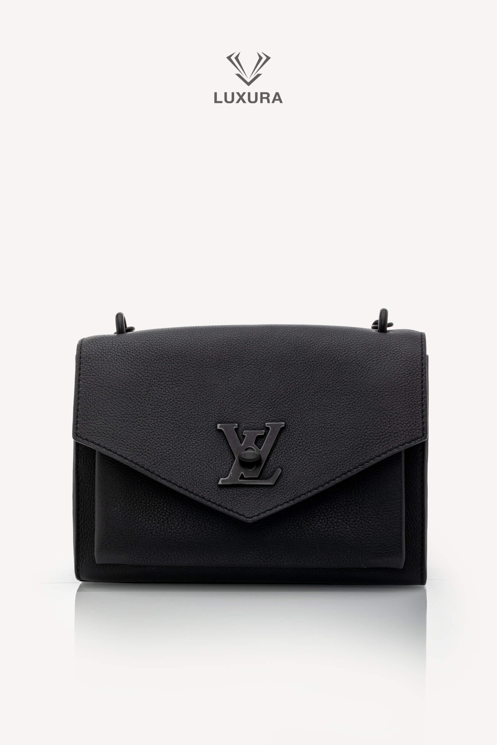 <span style="font-size: 10px;letter-spacing: .15em">HARD TO FIND</span><br>            <strong>LOUIS VUITTON</strong><br>            <div style="margin-top:10px;font-size:16px">Soft Calfskin MyLockMe Chain BB Bag Monochrome</div><br> - Image 4