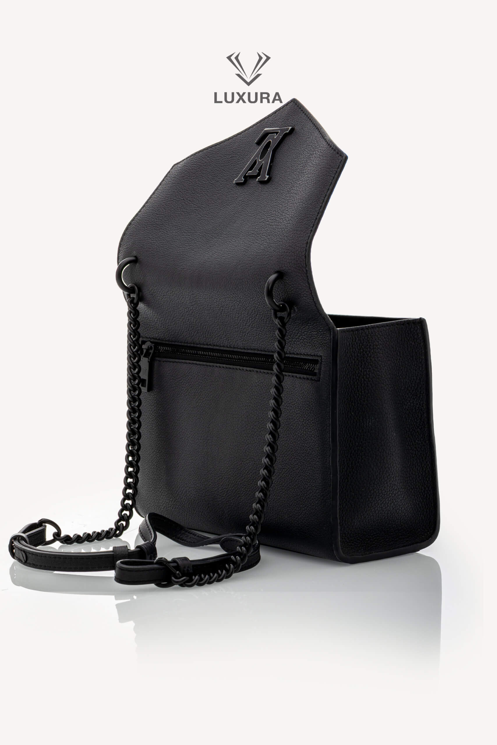 <span style="font-size: 10px;letter-spacing: .15em">HARD TO FIND</span><br>            <strong>LOUIS VUITTON</strong><br>            <div style="margin-top:10px;font-size:16px">Soft Calfskin MyLockMe Chain BB Bag Monochrome</div><br> - Image 8