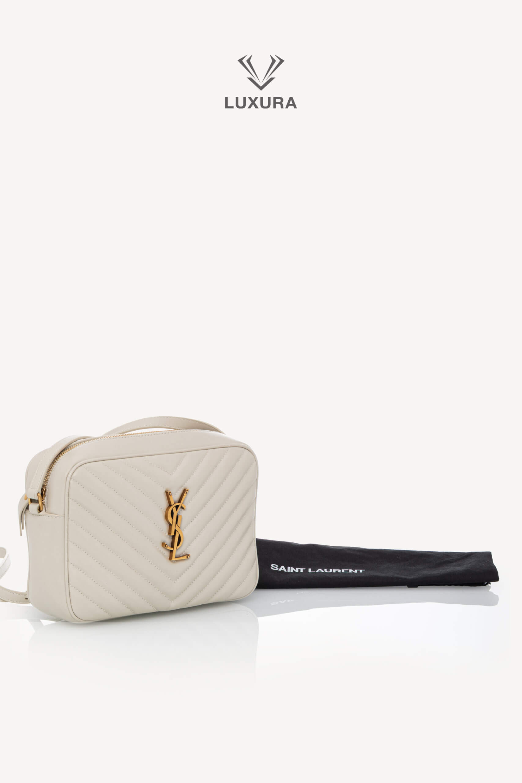 <span style="font-size: 10px;letter-spacing: .15em">HARD TO FIND</span><br>
            <strong>SAINT LAURENT</strong><br>
            <div style="margin-top:10px;font-size:16px">Lou Camera Bag In Quilted Leather White</div><br> - Image 2