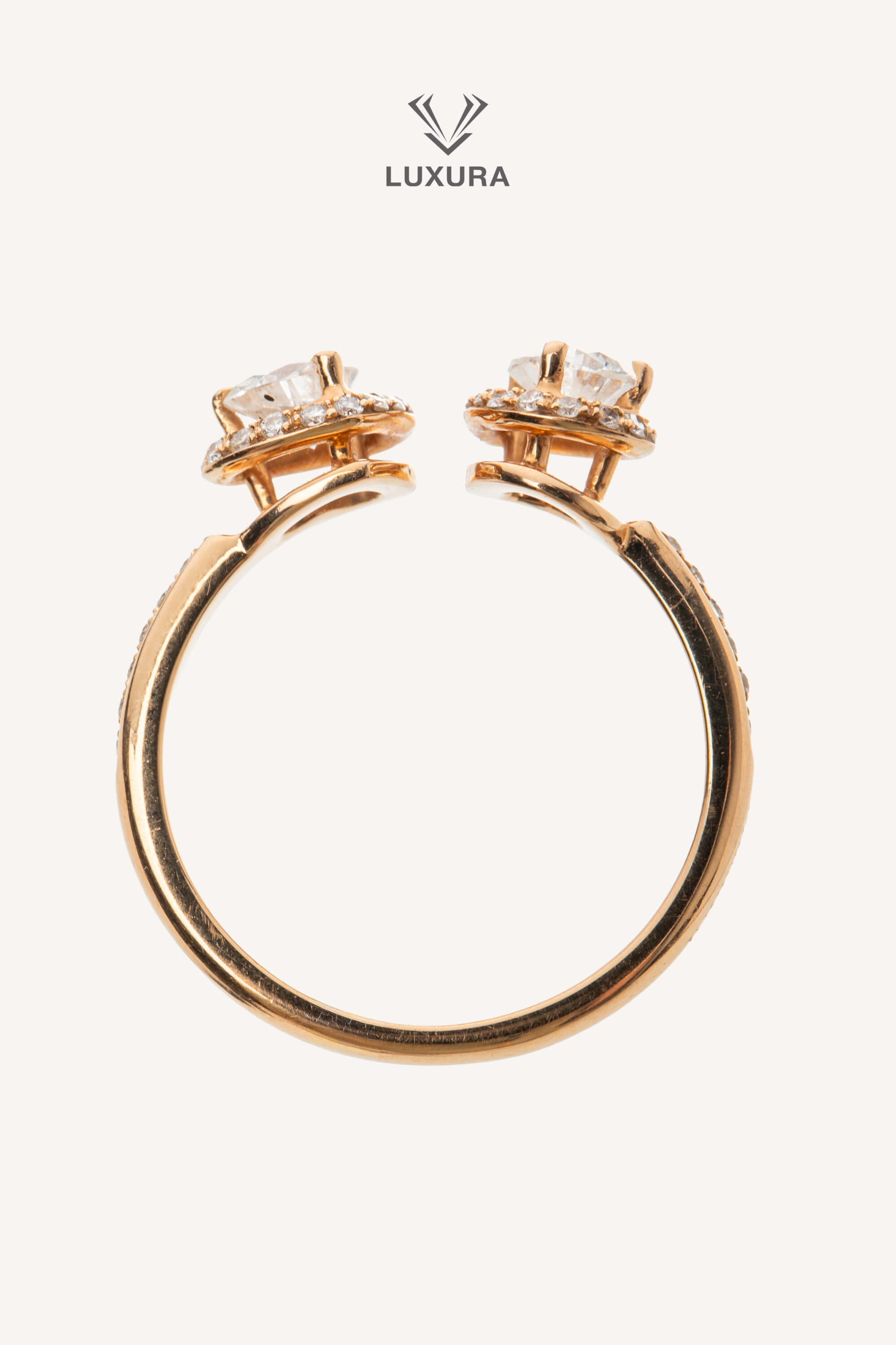 <span style="font-size: 10px; color: rgb(101, 101, 101);letter-spacing: .15em;">BEST DEAL</span><br><strong> DAMIANI </strong><br><div style="margin-top:10px; font-size:16px;"> Minou Ring with Pear-Shaped Diamond 0.82 ct 50 </div><br> - Image 11