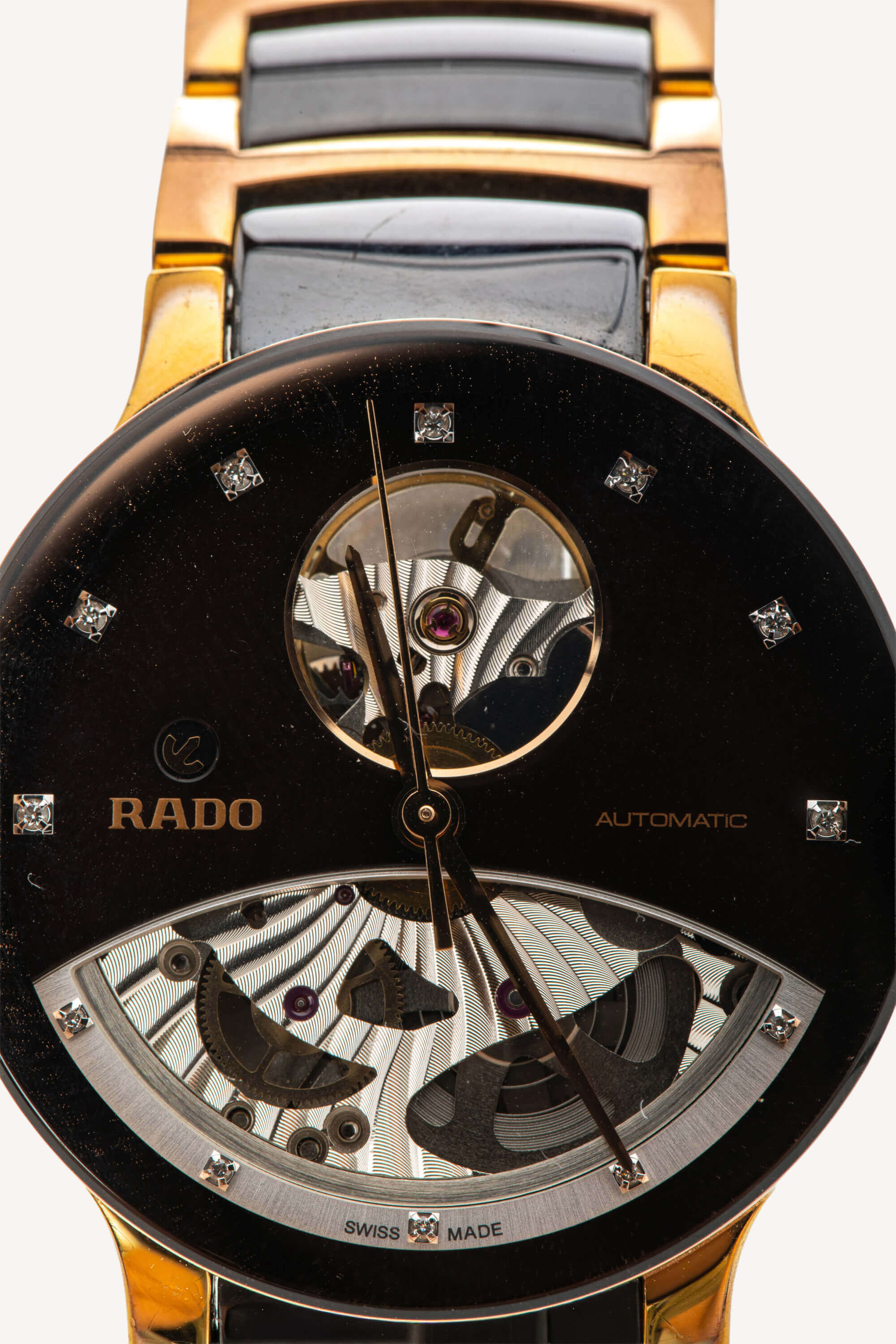 <span style="font-size: 10px; color: rgb(101, 101, 101);letter-spacing: .15em;"> HARD TO FIND</span><br><strong>RADO</strong><br><div style="margin-top:10px; font-size:16px;"> Centrix Automatic Diamonds Open Heart 33 mm </div><br> - Image 8