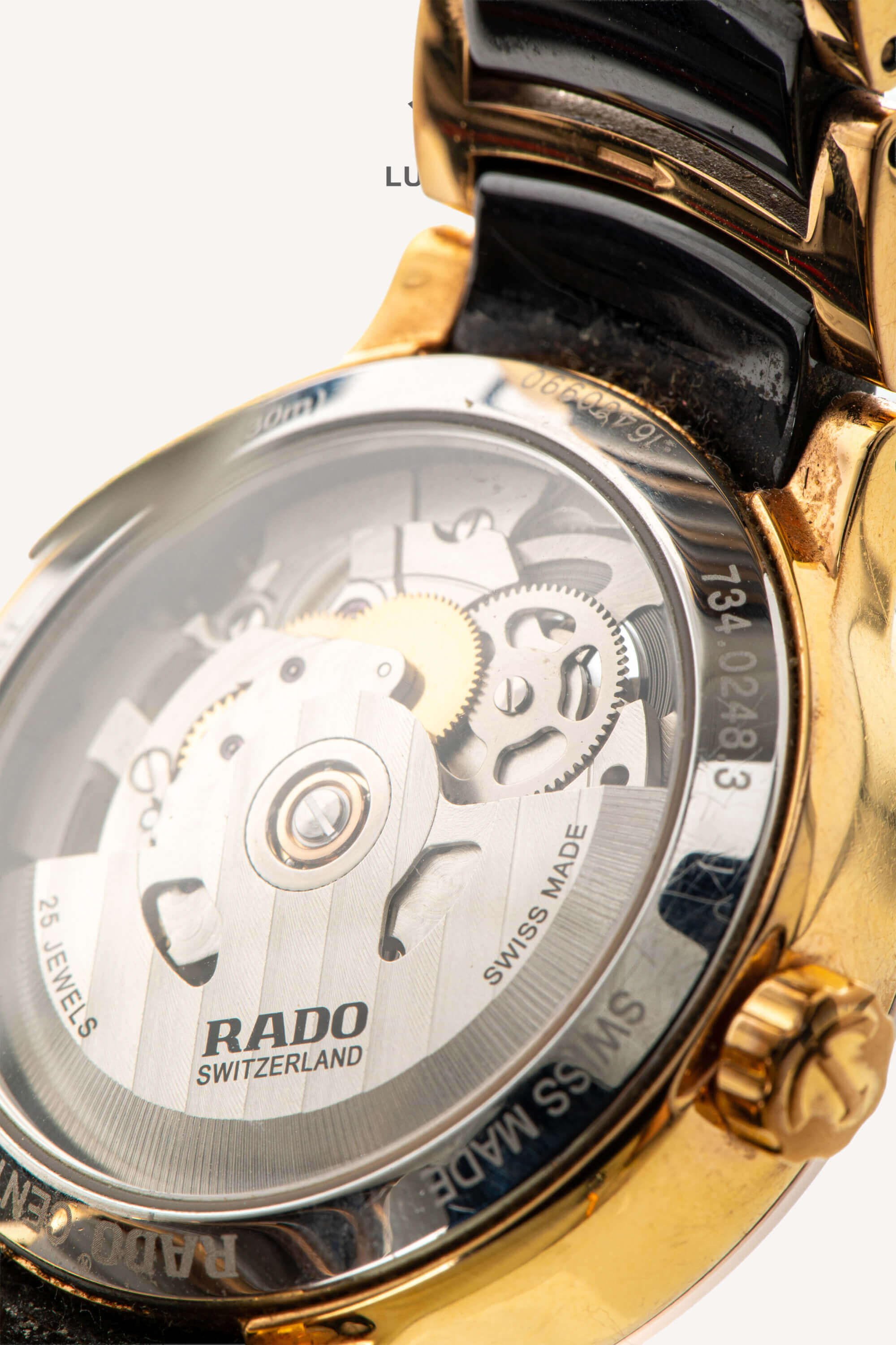 <span style="font-size: 10px; color: rgb(101, 101, 101);letter-spacing: .15em;"> HARD TO FIND</span><br><strong>RADO</strong><br><div style="margin-top:10px; font-size:16px;"> Centrix Automatic Diamonds Open Heart 33 mm </div><br> - Image 14