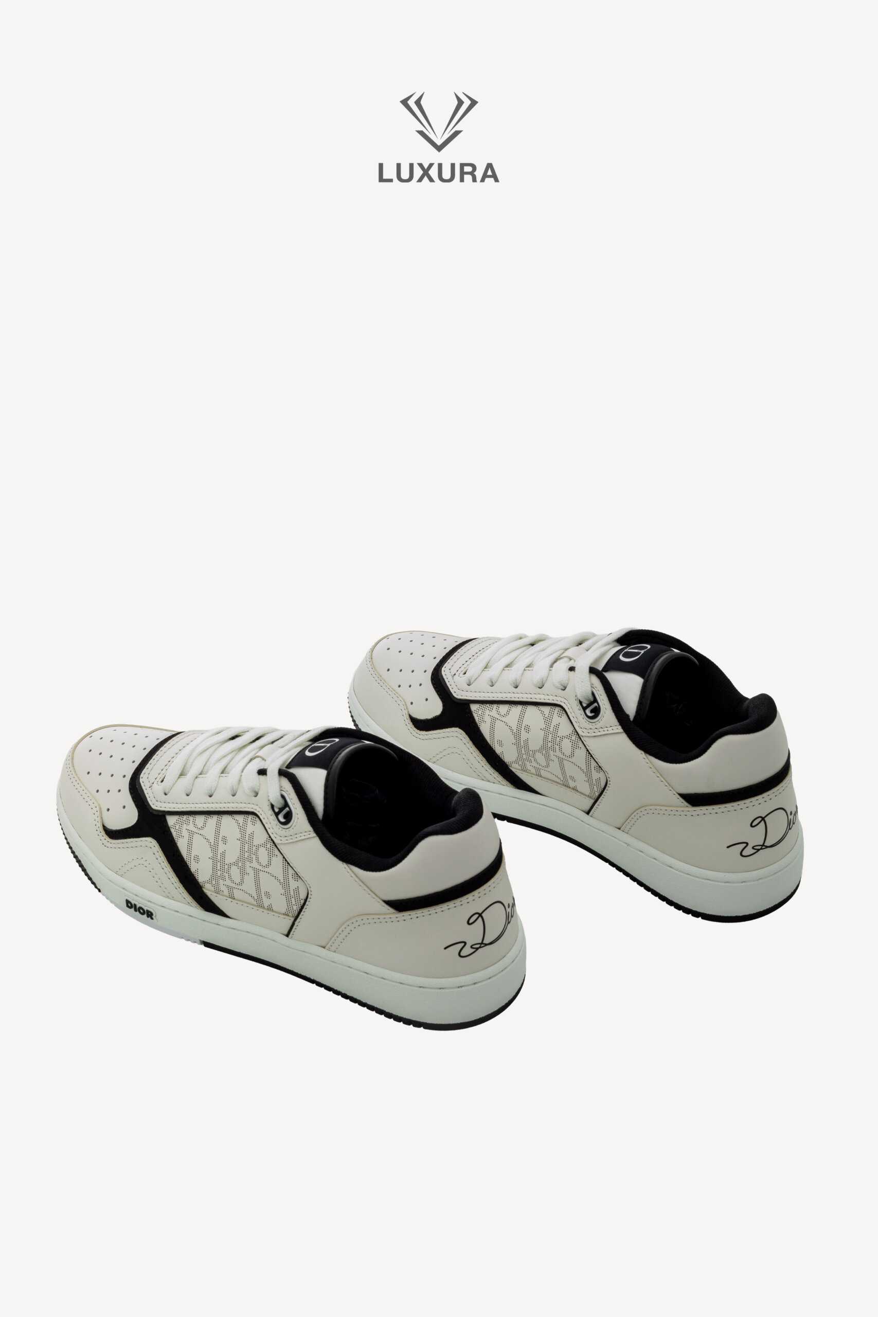 <span style="font-size: 10px;letter-spacing: .15em">NEW COLLECTION</span><br>            <strong>DIOR</strong><br>            <div style="margin-top:10px;font-size:16px">B27 Uptown Low-Top Sneaker White Black with White Dior Oblique Galaxy Leather 42 </div><br> - Image 6