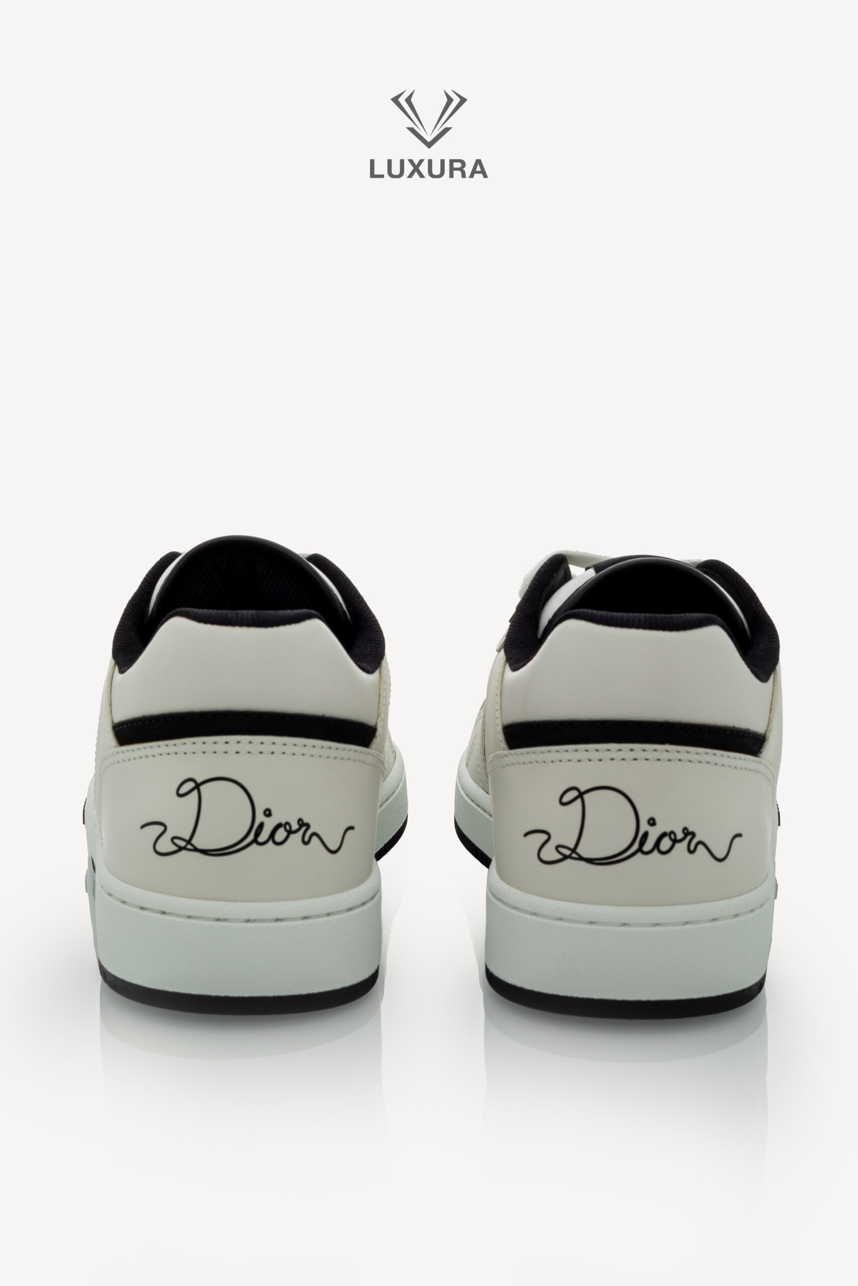 <span style="font-size: 10px;letter-spacing: .15em">NEW COLLECTION</span><br>            <strong>DIOR</strong><br>            <div style="margin-top:10px;font-size:16px">B27 Uptown Low-Top Sneaker White Black with White Dior Oblique Galaxy Leather 42 </div><br> - Image 7