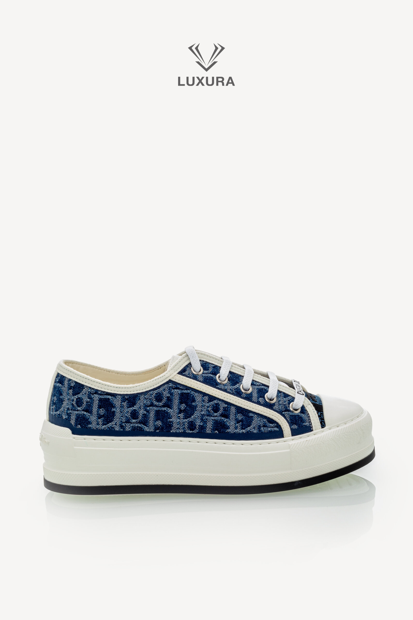 <span style="font-size: 10px;letter-spacing: .15em">NEW COLLECTION</span><br>            <strong>DIOR</strong><br>            <div style="margin-top:10px;font-size:16px">Walk n Dior Platform Sneaker Blue Effect Cotton Denim Embroidered with Dior Oblique Motif 37.5 </div><br> - Image 10