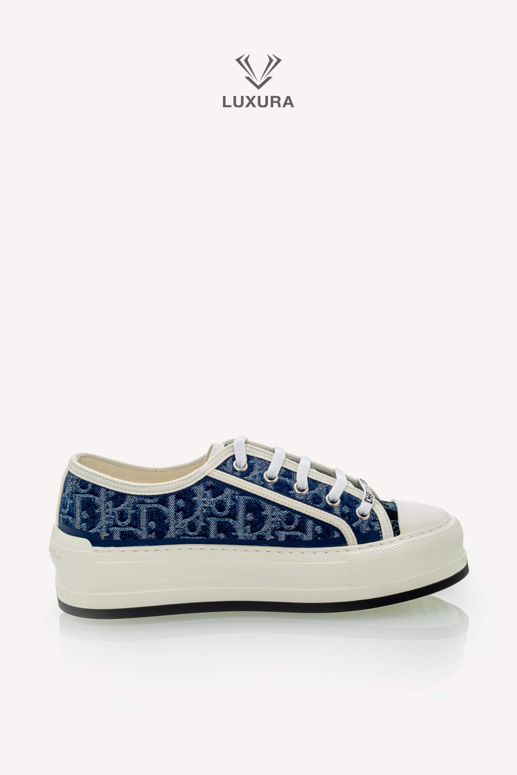 <span style="font-size: 10px;letter-spacing: .15em">NEW COLLECTION</span><br>            <strong>DIOR</strong><br>            <div style="margin-top:10px;font-size:16px">Walk n Dior Platform Sneaker Blue Effect Cotton Denim Embroidered with Dior Oblique Motif 37.5 </div><br> - Image 7