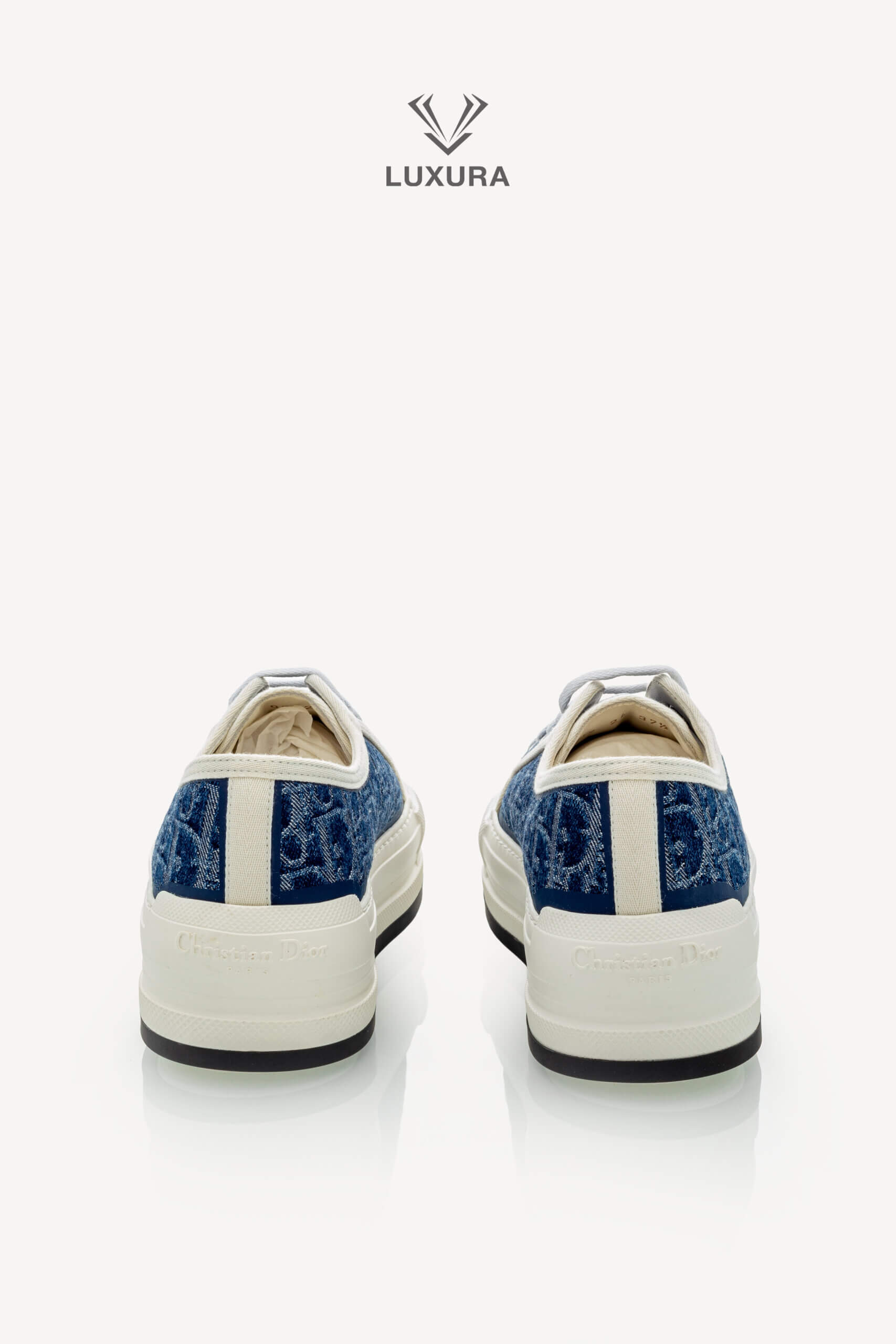 <span style="font-size: 10px;letter-spacing: .15em">NEW COLLECTION</span><br>            <strong>DIOR</strong><br>            <div style="margin-top:10px;font-size:16px">Walk n Dior Platform Sneaker Blue Effect Cotton Denim Embroidered with Dior Oblique Motif 37.5 </div><br> - Image 5