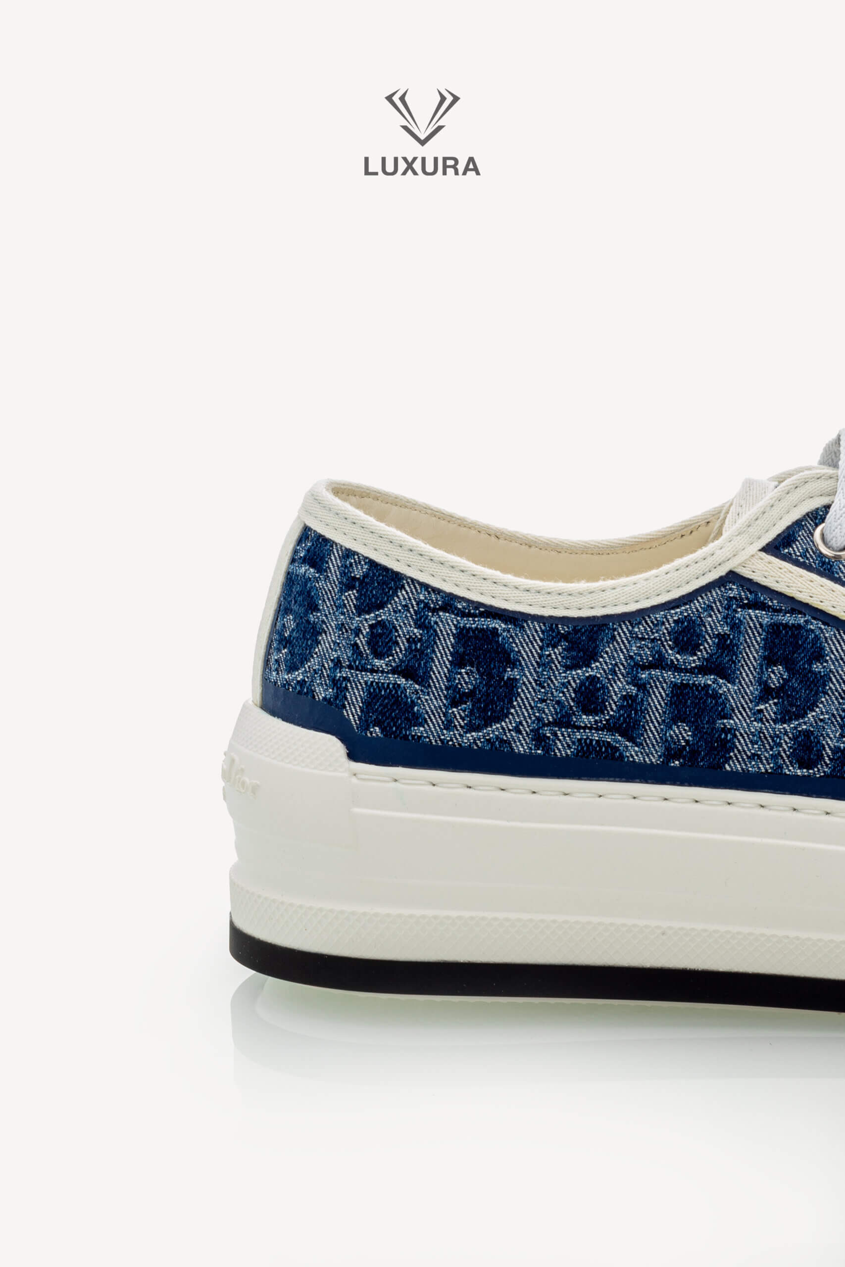 <span style="font-size: 10px;letter-spacing: .15em">NEW COLLECTION</span><br>            <strong>DIOR</strong><br>            <div style="margin-top:10px;font-size:16px">Walk n Dior Platform Sneaker Blue Effect Cotton Denim Embroidered with Dior Oblique Motif 37.5 </div><br> - Image 8