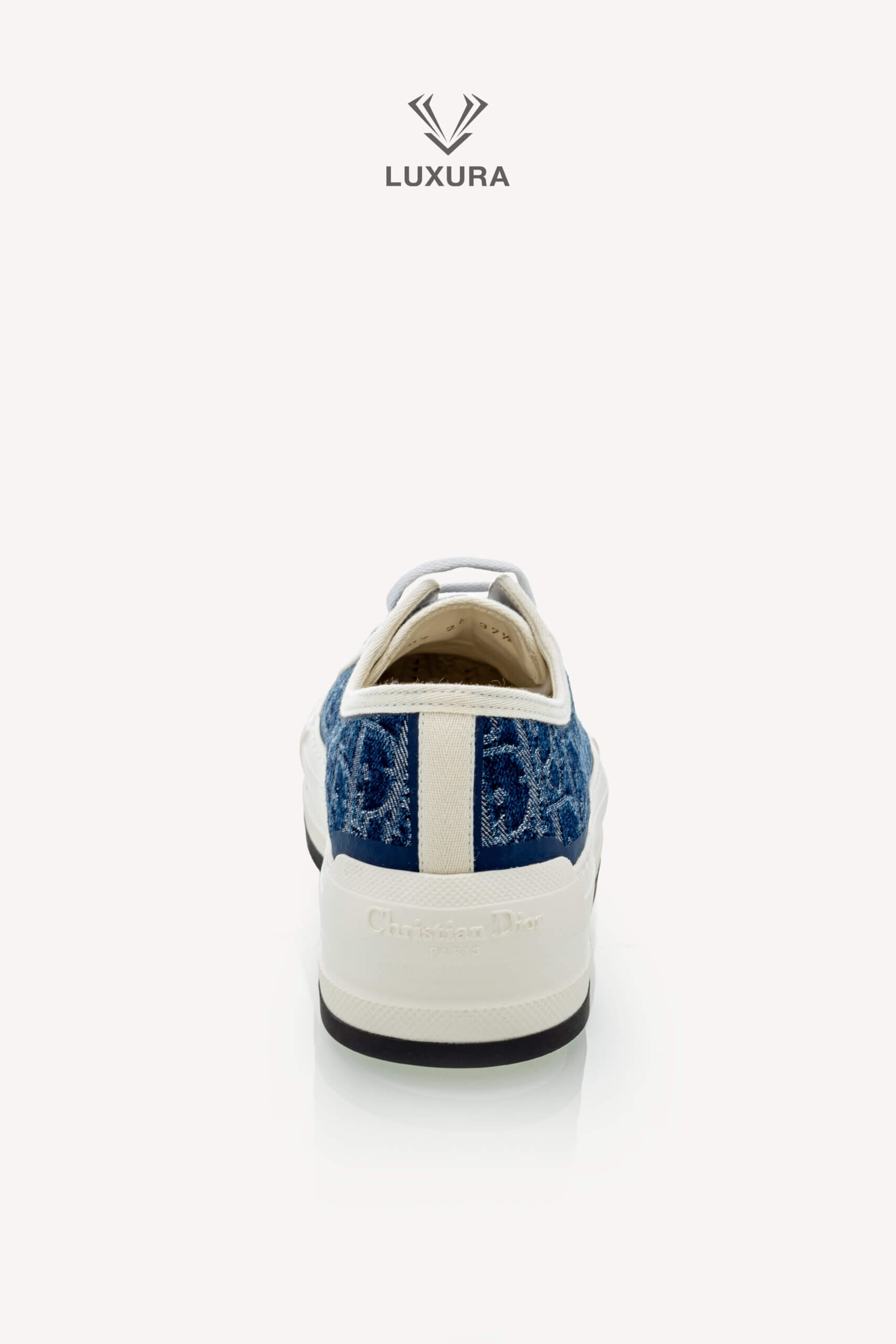 <span style="font-size: 10px;letter-spacing: .15em">NEW COLLECTION</span><br>            <strong>DIOR</strong><br>            <div style="margin-top:10px;font-size:16px">Walk n Dior Platform Sneaker Blue Effect Cotton Denim Embroidered with Dior Oblique Motif 37.5 </div><br> - Image 12
