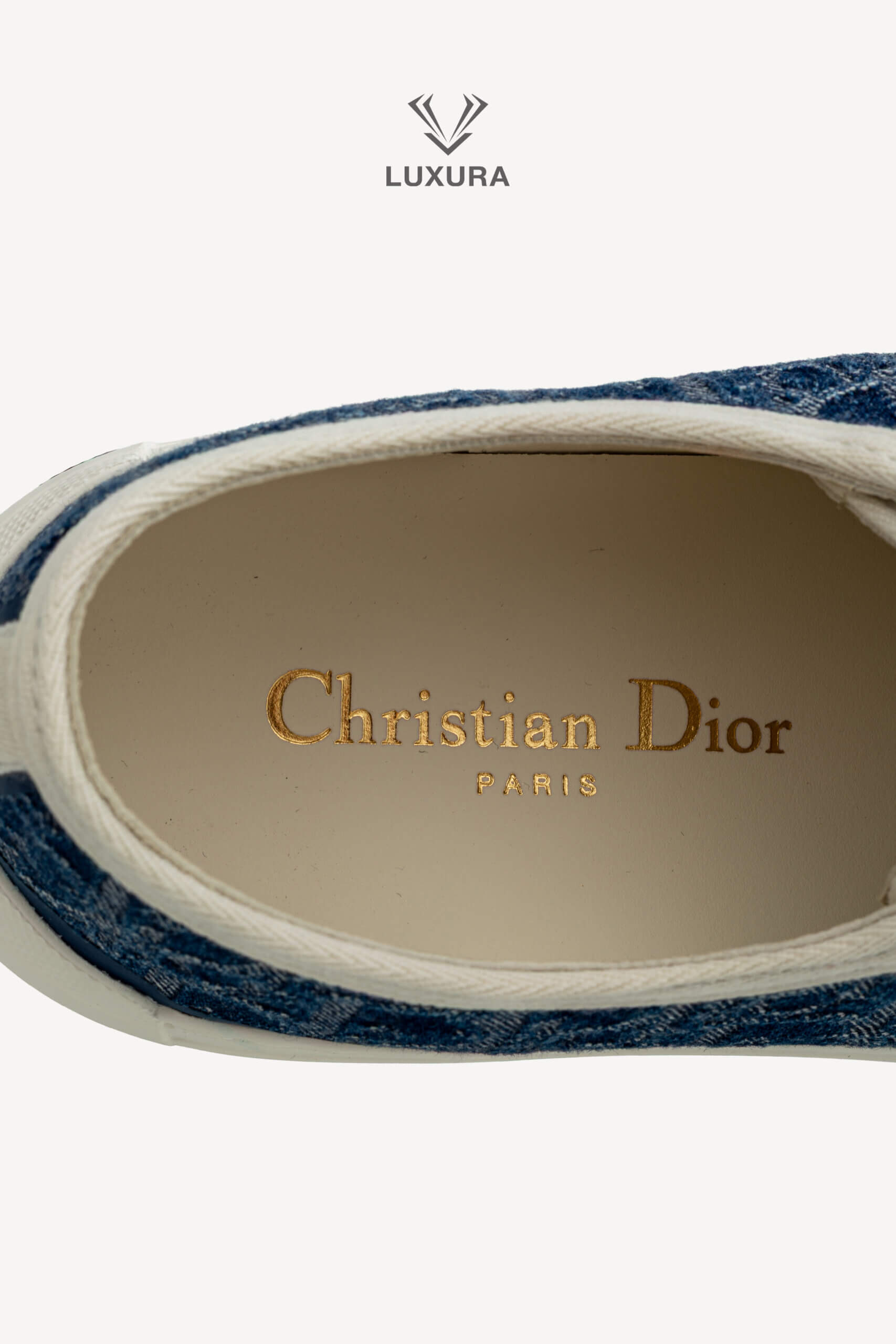 <span style="font-size: 10px;letter-spacing: .15em">NEW COLLECTION</span><br>            <strong>DIOR</strong><br>            <div style="margin-top:10px;font-size:16px">Walk n Dior Platform Sneaker Blue Effect Cotton Denim Embroidered with Dior Oblique Motif 37.5 </div><br> - Image 13