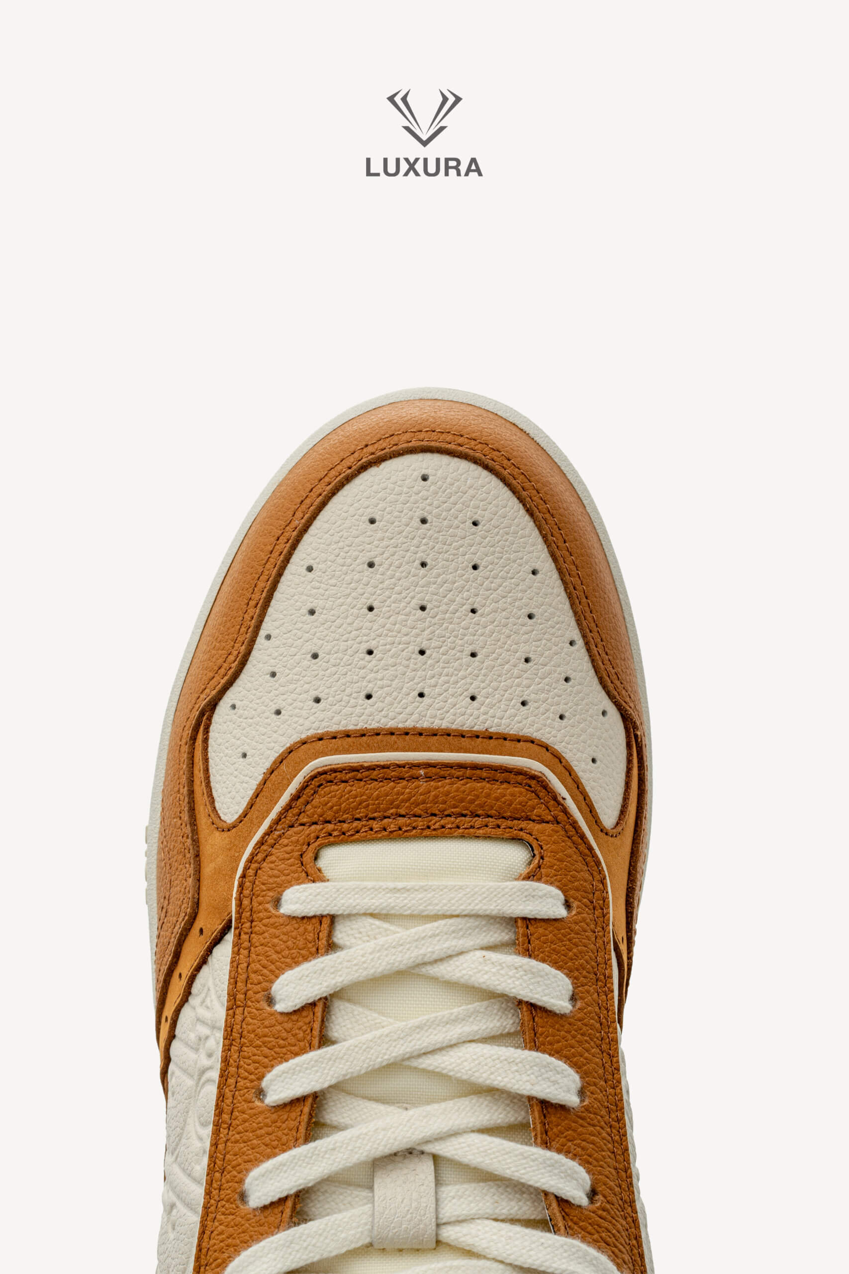 <span style="font-size: 10px;letter-spacing: .15em">NEW COLLECTION</span><br>            <strong>DIOR</strong><br>            <div style="margin-top:10px;font-size:16px">B27 Uptown Low-Top Sneaker Cognac and White with White Dior Gravity Leather 44 </div><br> - Image 12