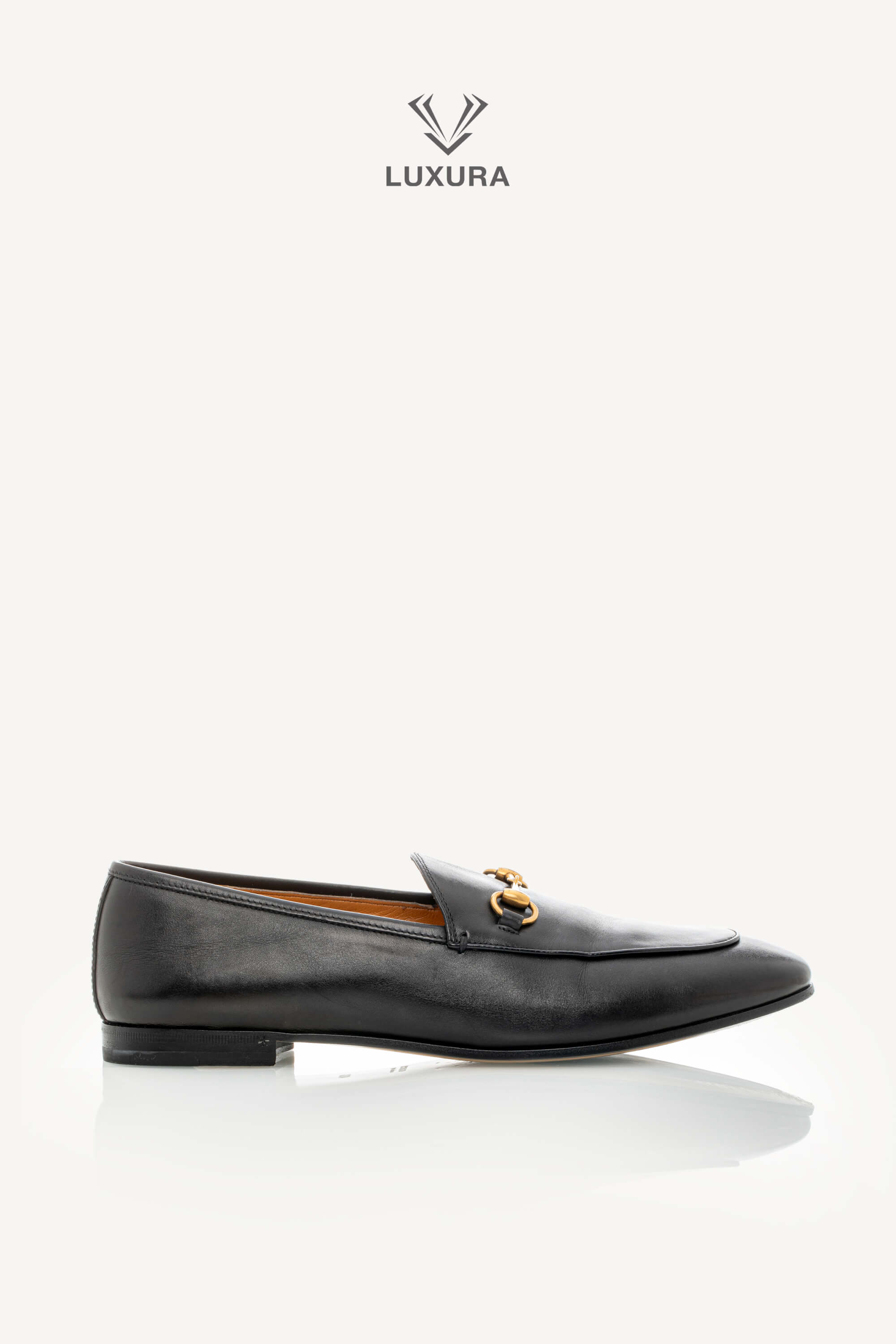 <span style="font-size: 10px;letter-spacing: .15em">BEST DEAL</span><br> <strong>GUCCI</strong><br> <div style="margin-top:10px;font-size:16px">Calfskin Jordaan Loafers Black 40.5</div><br>