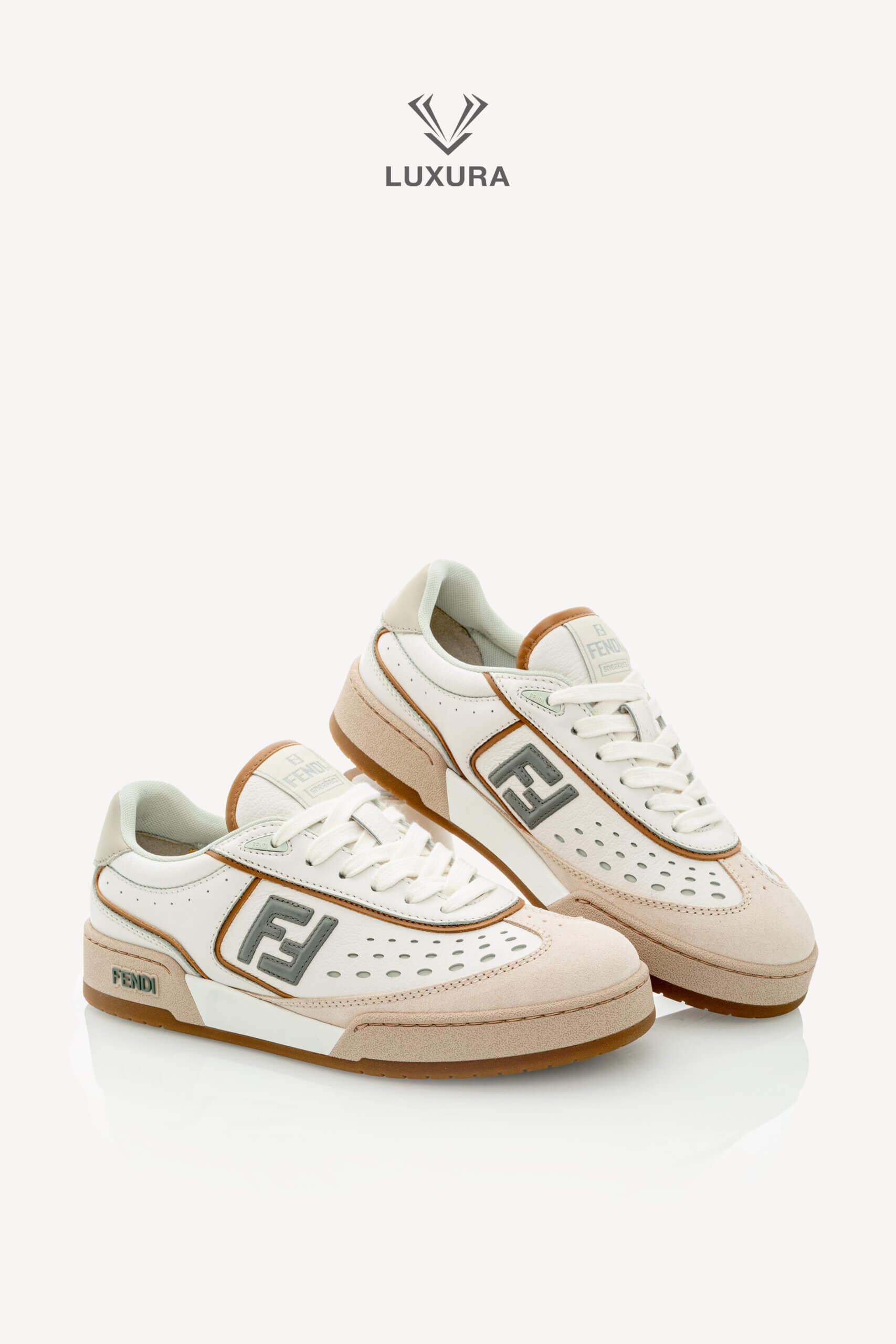 <span style="font-size: 10px;letter-spacing: .15em">NEW COLLECTION</span><br>            <strong>FENDI</strong><br>            <div style="margin-top:10px;font-size:16px">Match White and Brown leather and suede low tops 37</div><br> - Image 3
