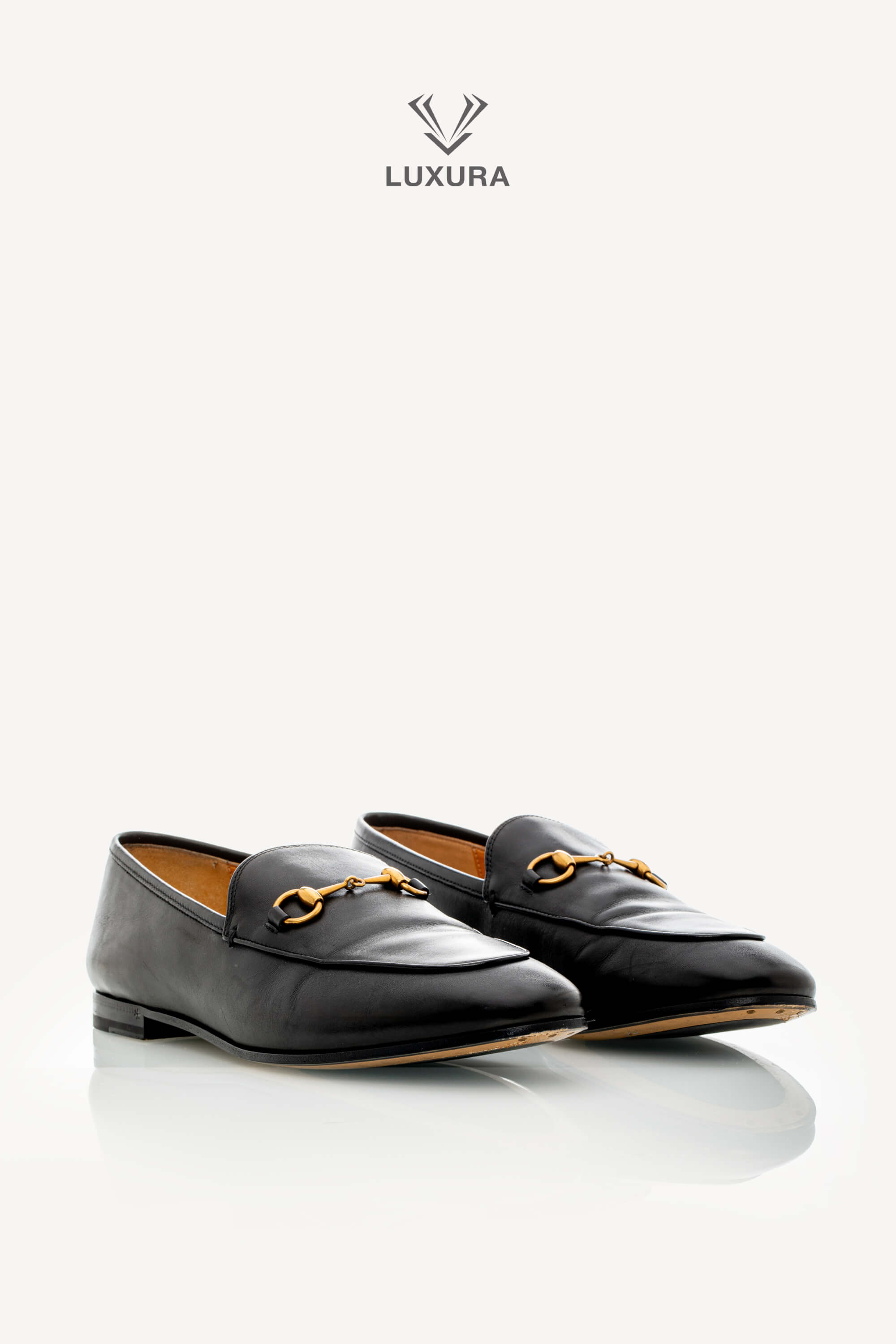 <span style="font-size: 10px;letter-spacing: .15em">BEST DEAL</span><br> <strong>GUCCI</strong><br> <div style="margin-top:10px;font-size:16px">Calfskin Jordaan Loafers Black 40.5</div><br> - Image 2