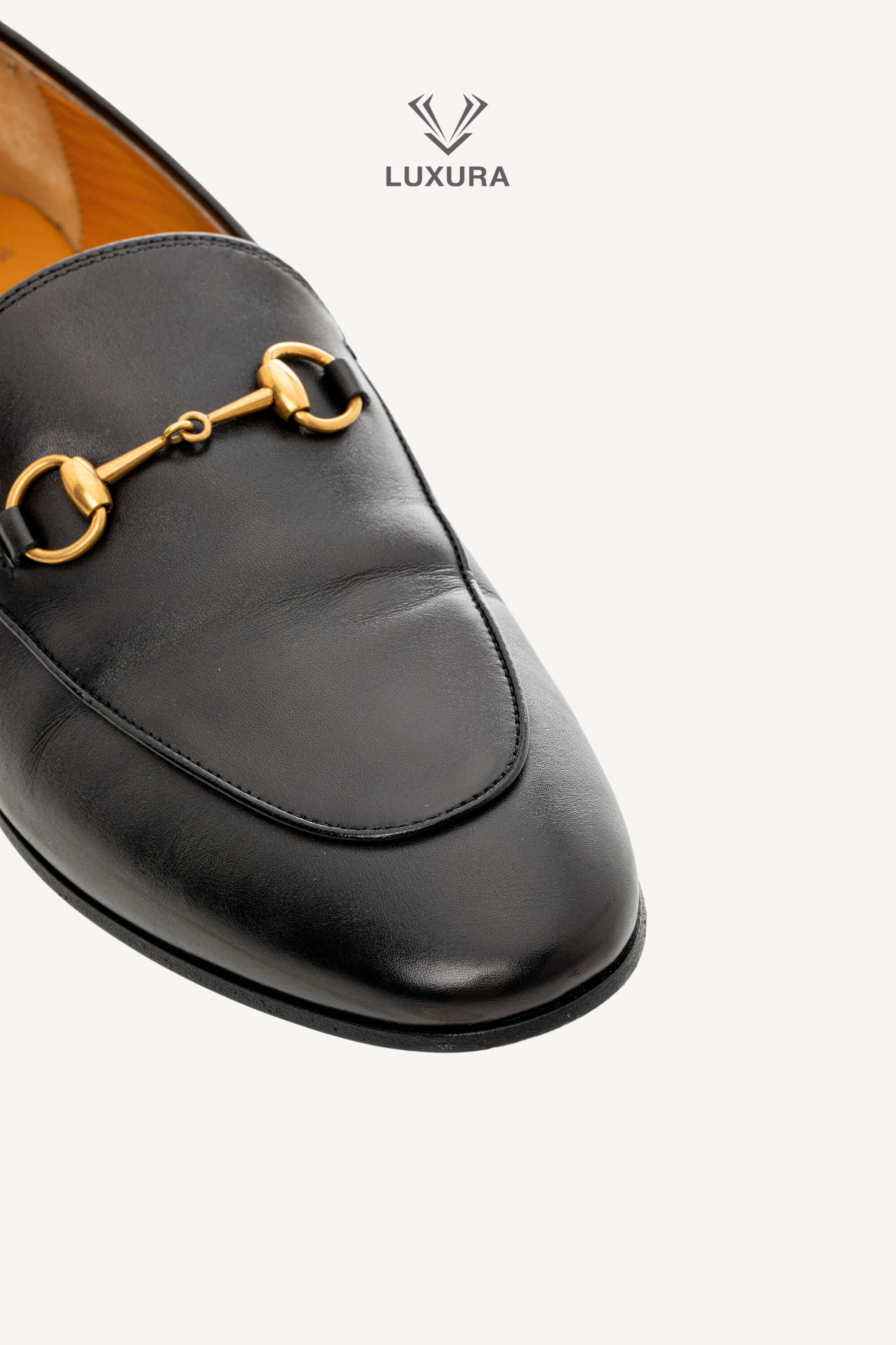 <span style="font-size: 10px;letter-spacing: .15em">BEST DEAL</span><br> <strong>GUCCI</strong><br> <div style="margin-top:10px;font-size:16px">Calfskin Jordaan Loafers Black 40.5</div><br> - Image 11